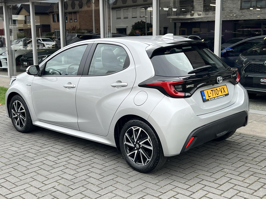 Toyota Yaris 1.5 Hybrid Dynamic 57215718-2.jpg | Autobedrijf Gielen