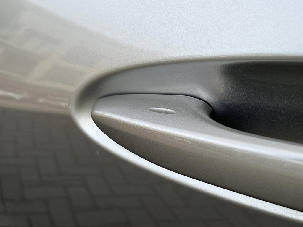 Lexus UX 250h Executive Line President Pack 57259145-3.jpg | Autobedrijf Gielen