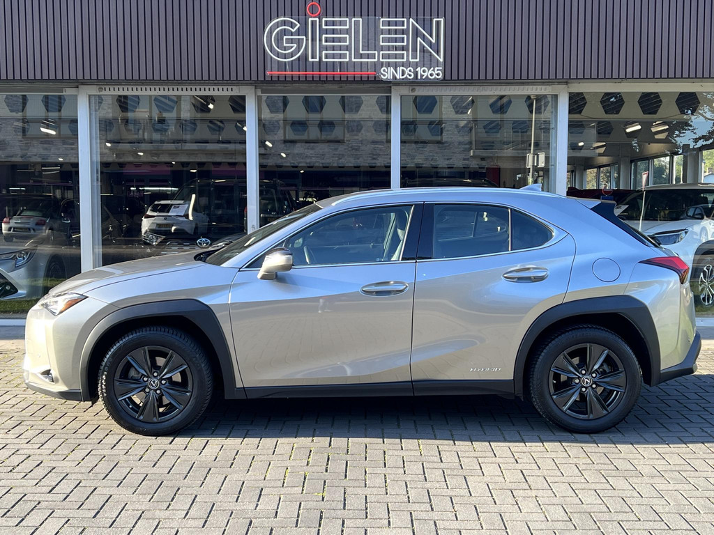 Lexus UX 250h Luxury Line 57292934-2.jpg | Autobedrijf Gielen