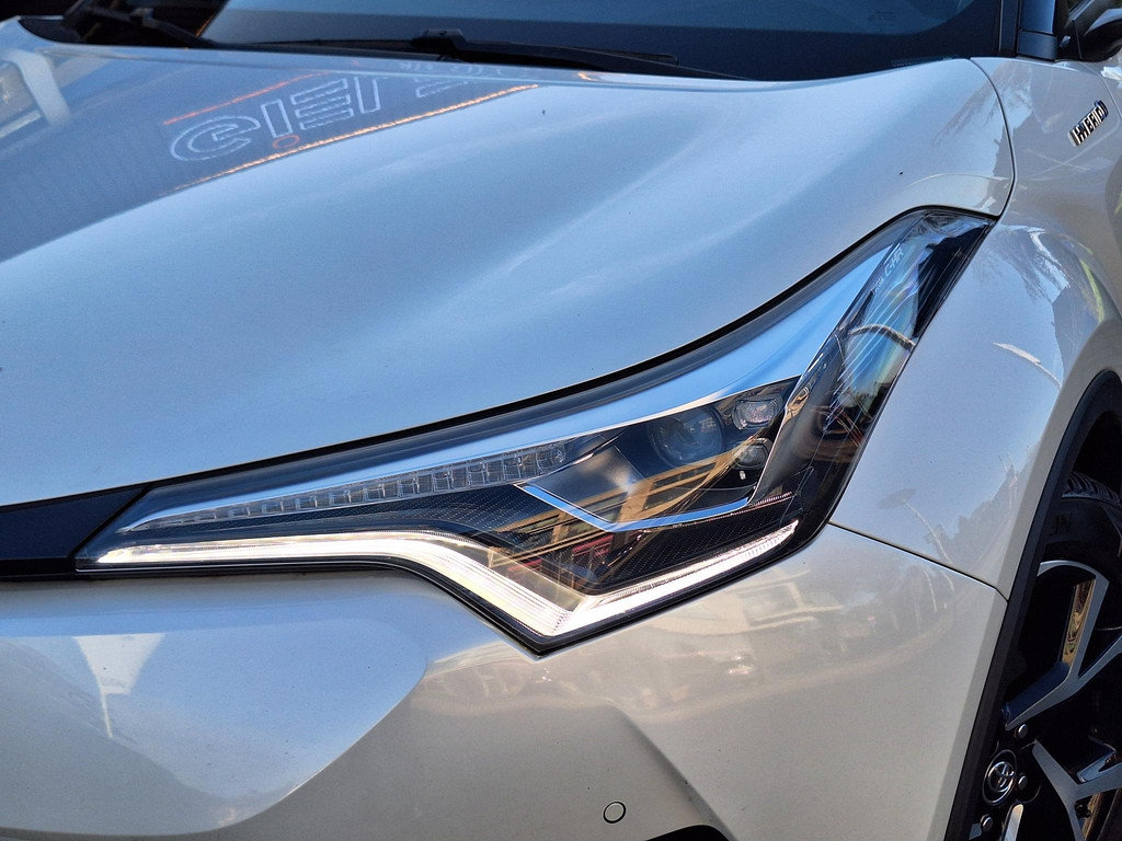 Toyota C-HR 1.8 Hybrid Bi-Tone Plus 57787870-3.jpg | Autobedrijf Gielen