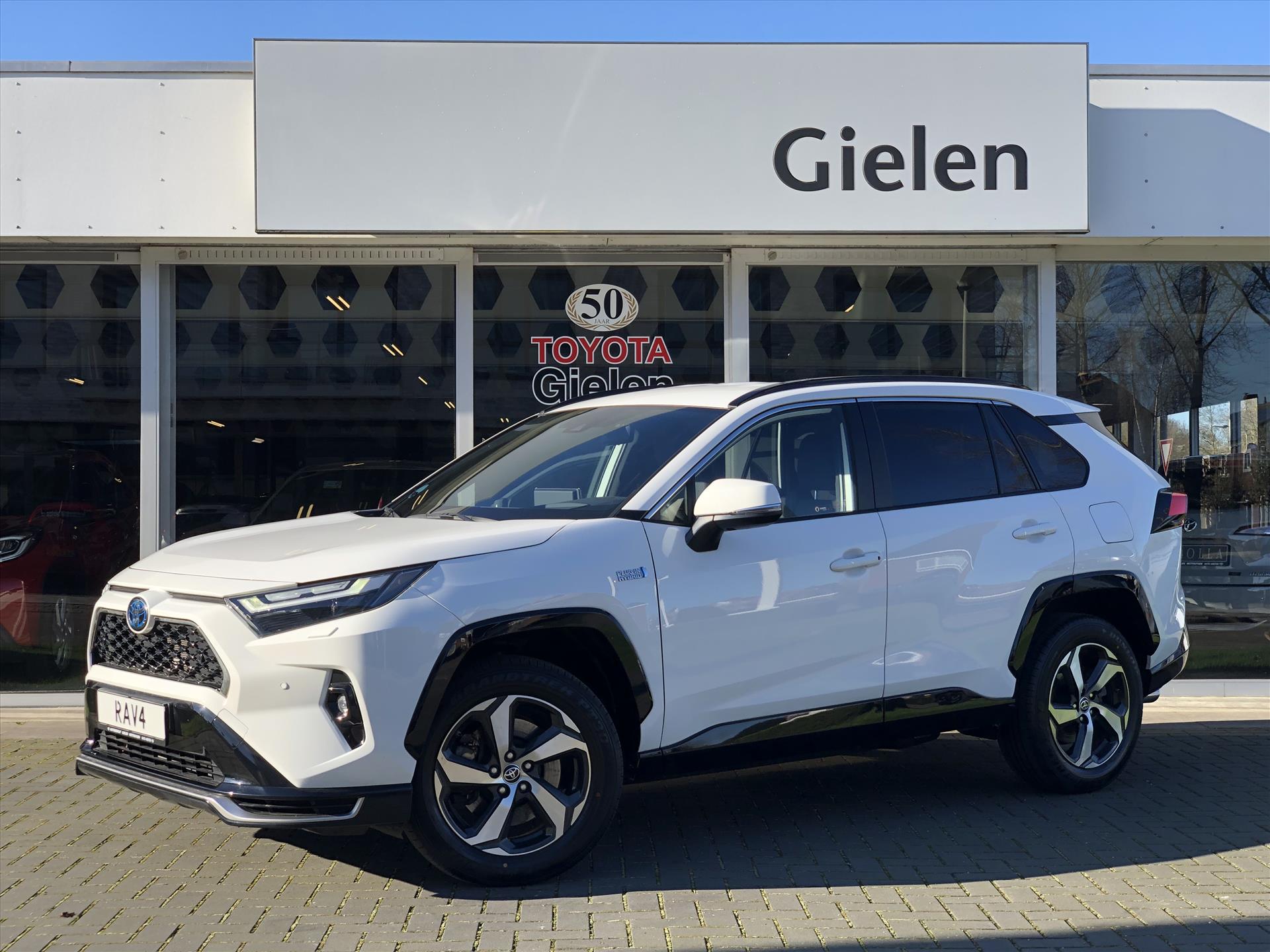 Toyota RAV4 2.5 Plug-in Hybrid AWD Style Plus | Dodehoekherkenning, Parkeersensoren, Stuurverwarming, Elektrische achterklep 33511806-0.jpg | Autobedrijf Gielen