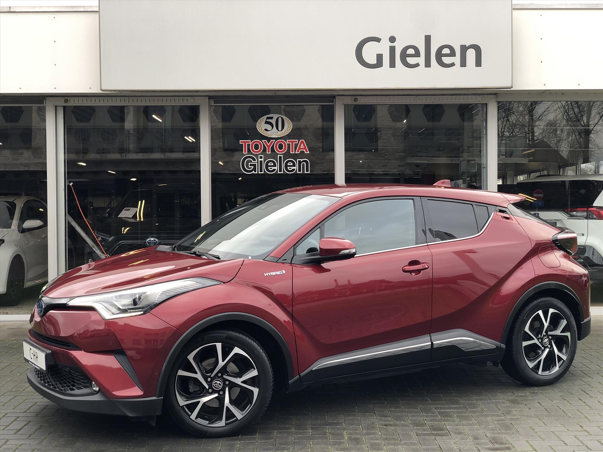 Toyota C-HR 1.8 Hybrid Style | Dodehoekherkenning, LED pakket, Parkeersensoren, Navigatie, Stoelverwarming, DAB, zeer mooi! 36625527-0.jpg | Autobedrijf Gielen