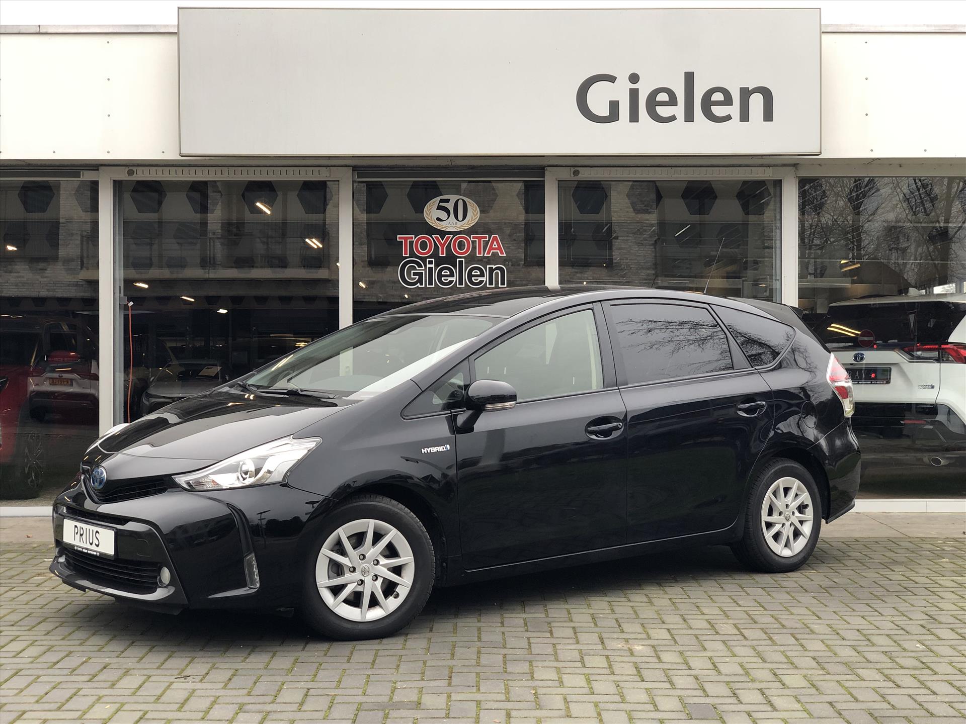 Toyota Prius Plus 1.8 Hybrid Dynamic Plus | Panoramadak, Leer, Elektrisch bedienbare stoel, Navigatie, 7 Persoons, 17inch, Stoelverwarming,Un 36720299-0.jpg | Autobedrijf Gielen