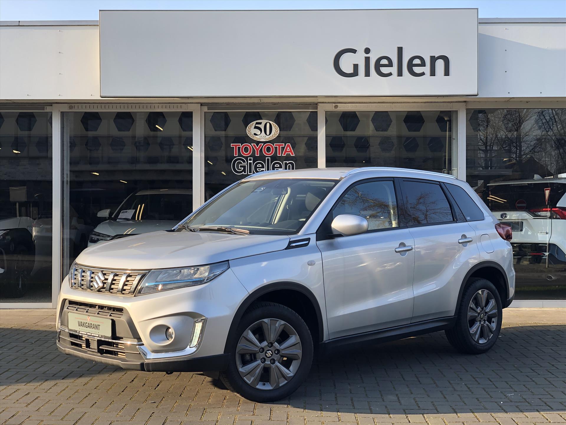 Suzuki Vitara 1.4 Boosterjet Smart Hybrid Select | 1.500KG Trekgewicht, Dodehoekherkenning, Adaptive Cruise Control, Stoelverwarming, Parkeerc 37226566-0.jpg | Autobedrijf Gielen
