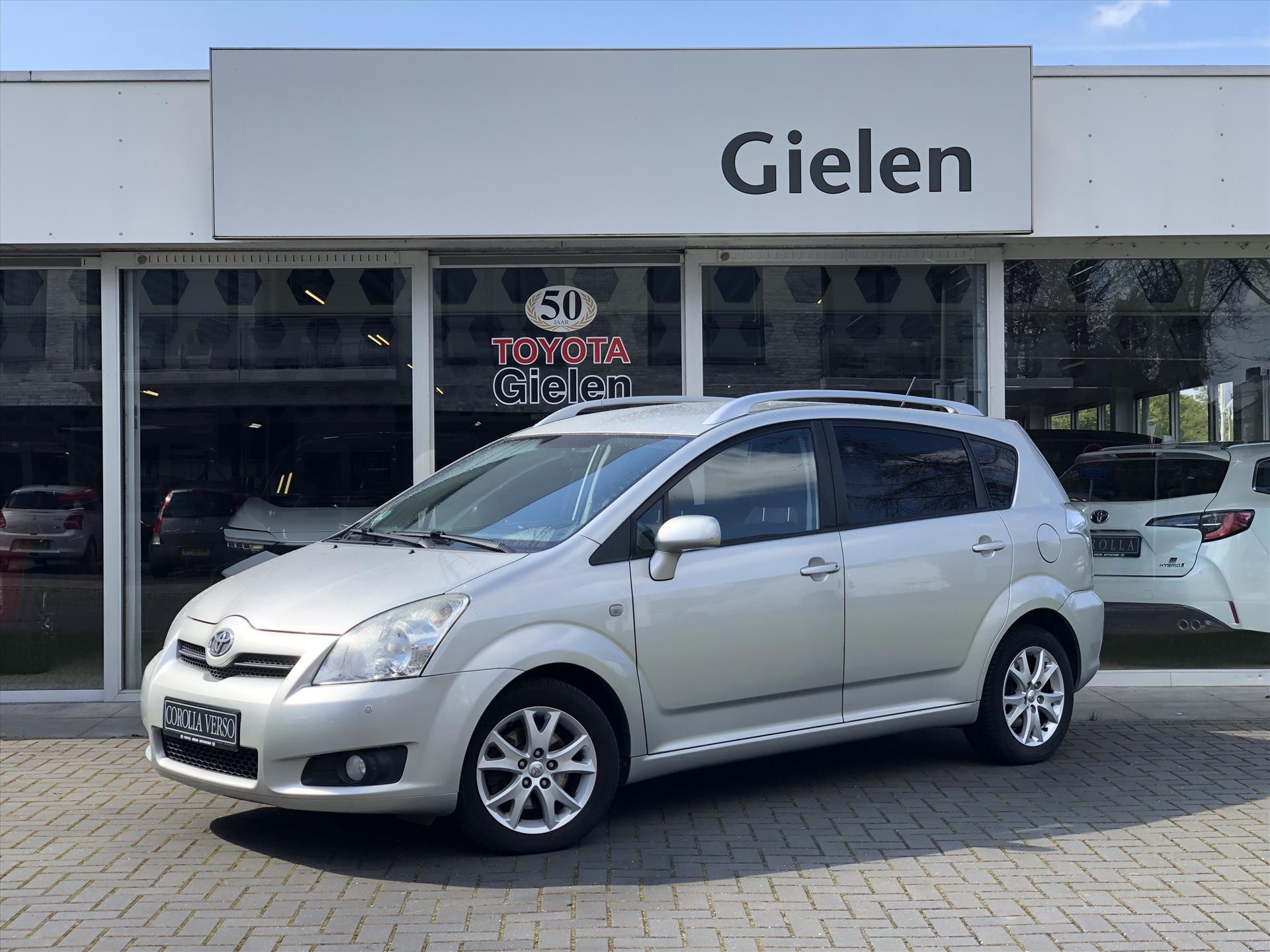 Toyota Corolla Verso 1.6 VVT-I Sol | Cruise control, Climate control, Stuurbediening, Radio/CD-Speler, Elektrische ramen, Zeer ruim! 37250253-0.jpg | Autobedrijf Gielen
