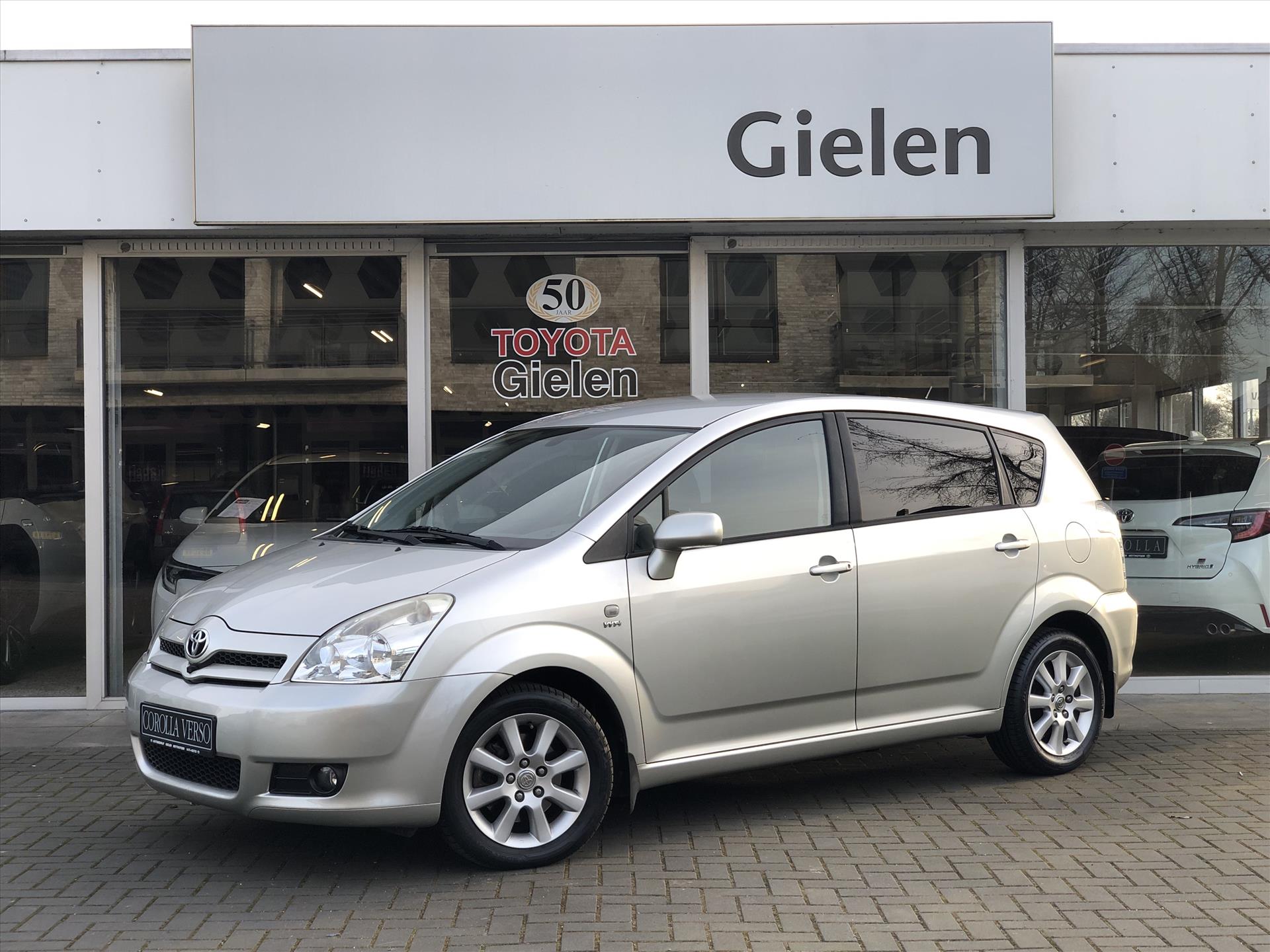 Toyota Corolla Verso 1.8 VVT-I AUT 7P Executive | Leer, Climate control, Cruise Control, Camera, lichtmetalen velgen 37390035-0.jpg | Autobedrijf Gielen