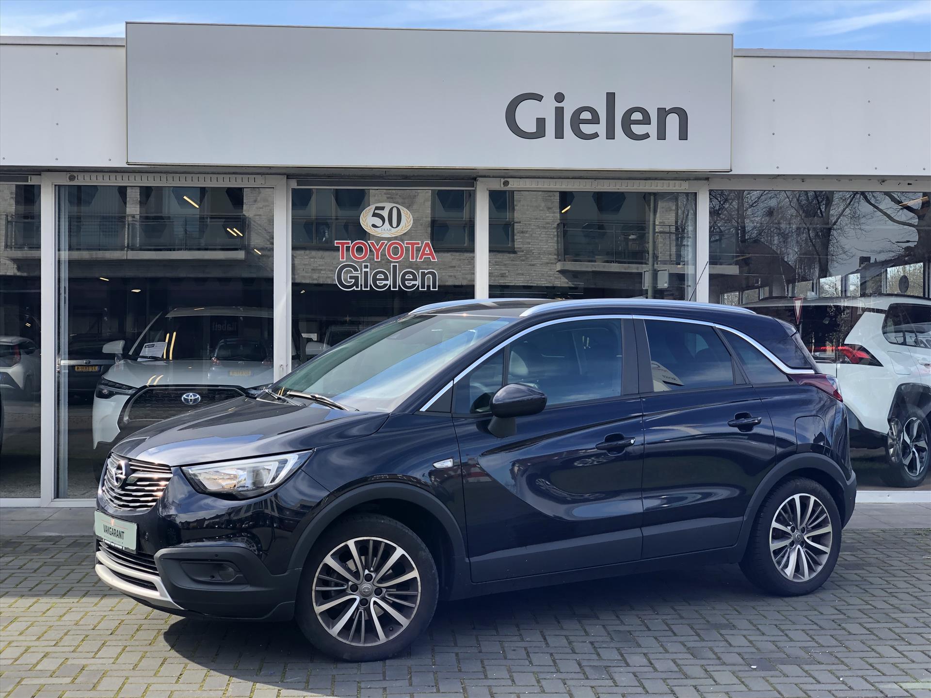 Opel Crossland X 1.2 Turbo automaat Innovation | Eerste eigenaar, Trekhaak, Dodehoekherkenning, Apple CarPlay/Android Auto, Navigatie, Parkeersen 37422163-0.jpg | Autobedrijf Gielen