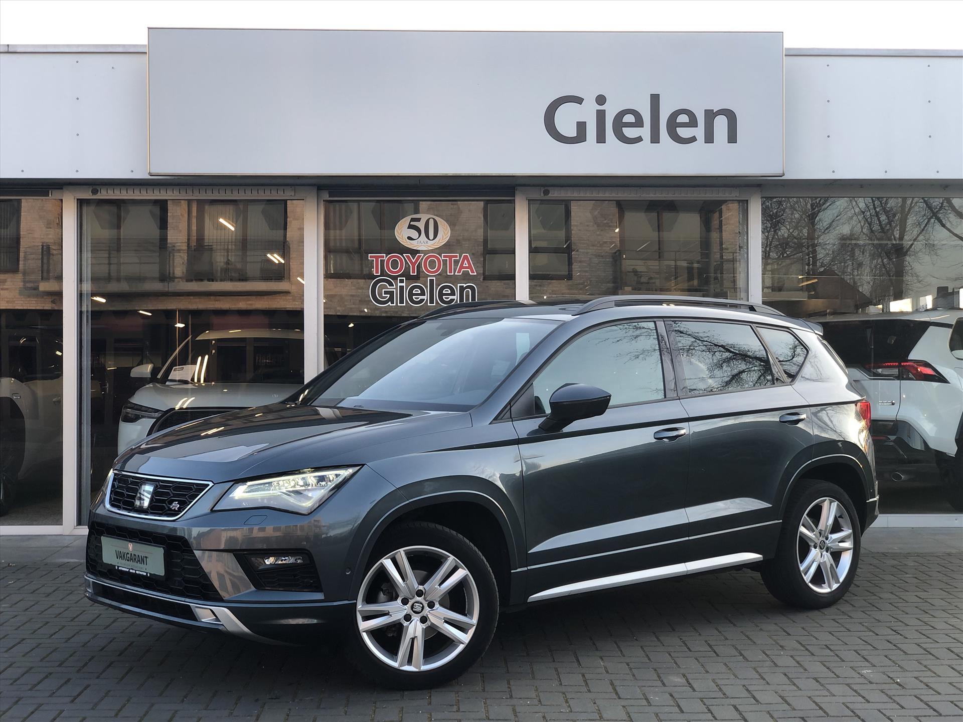 SEAT Ateca 1.5 TSI DSG-7 FR Business Intense | Panoramadak, Trekhaak, Virtual Cockpit, Stoelverwarming, Camera, Parkeersensoren, 1.600KG Tr 37431508-0.jpg | Autobedrijf Gielen