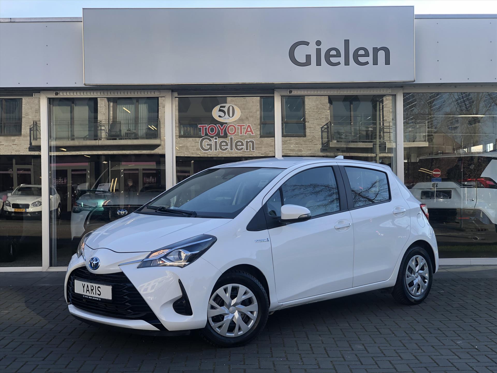 Toyota Yaris 1.5 Hybrid Active Plus | Apple CarPlay/Android Auto, Stoelverwarming, Cruise control, Parkeercamera, Bluetooth, Safety Sense 37442738-0.jpg | Autobedrijf Gielen
