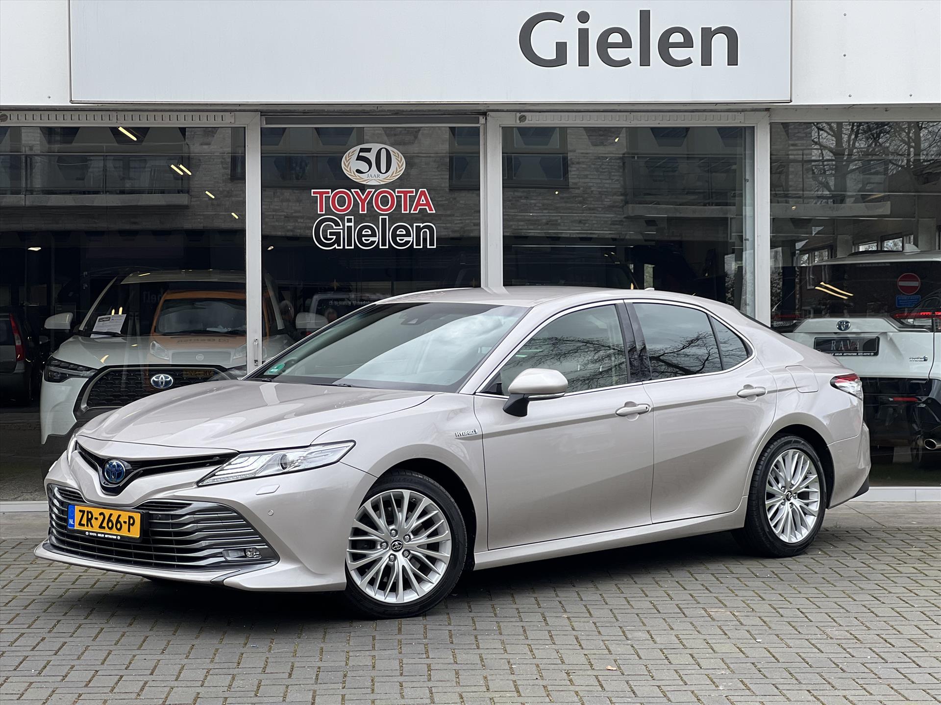 Toyota Camry 2.5 Hybrid 218pk Aut 37587730-0.jpg | Autobedrijf Gielen