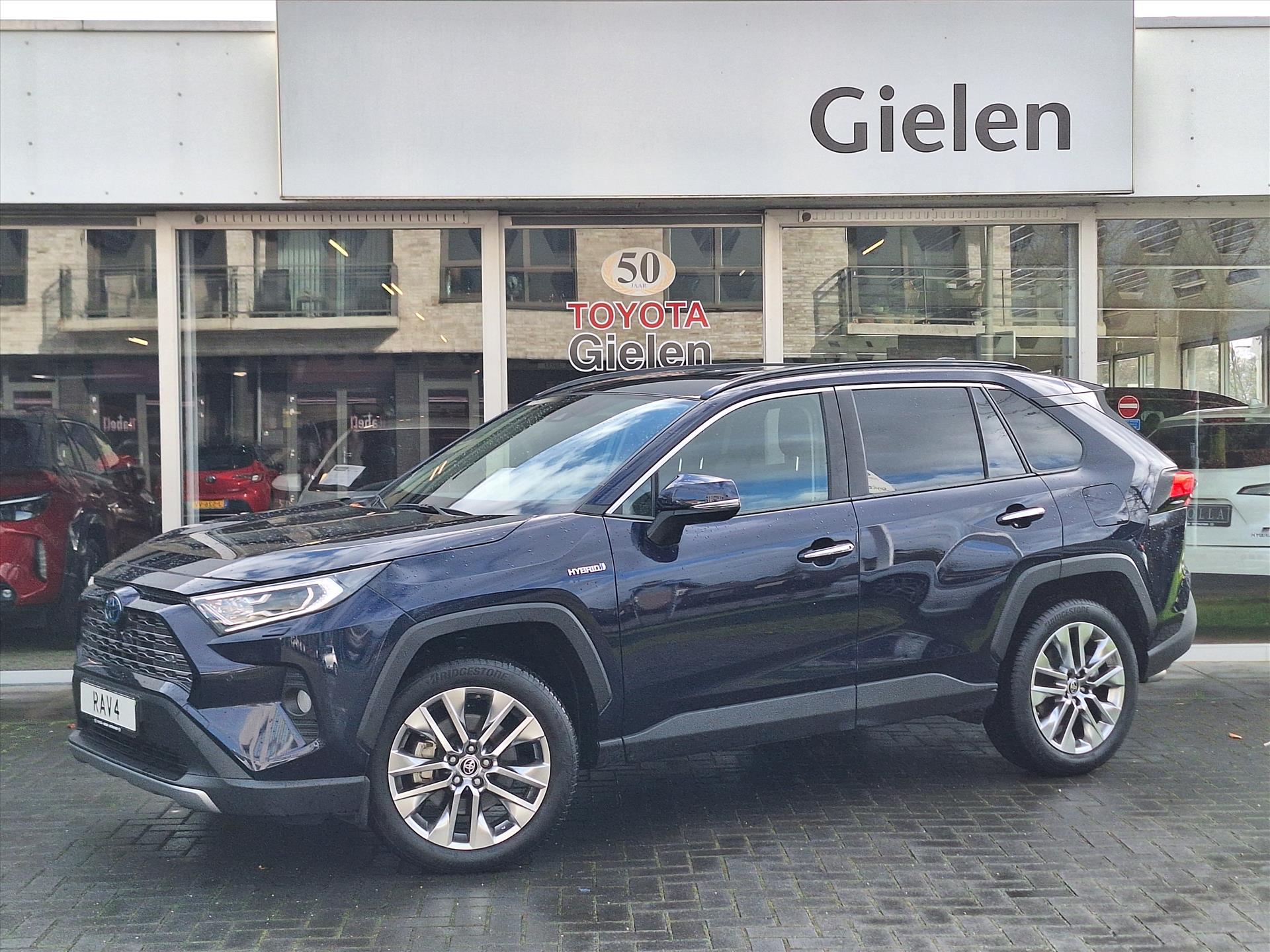 Toyota RAV4 2.5 Hybrid AWD Executive | Leer, Geheugenfunctie, 360 Camera, Dodehoekherkenning, Parkeersensoren, Stuurverwarming 37641586-0.jpg | Autobedrijf Gielen