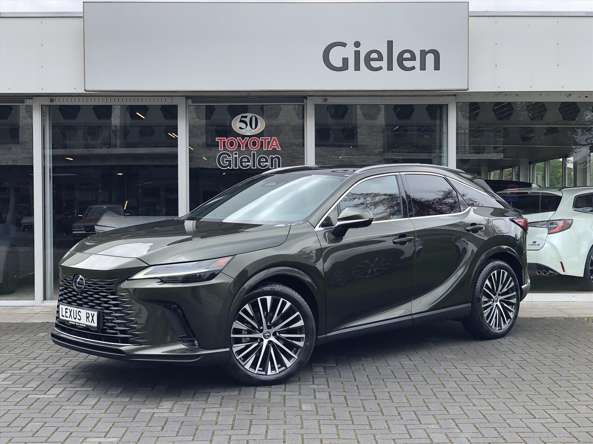 Lexus RX 450h+ Plug-in Hybrid AWD Executive Line | Panoramadak, Head up display, Memory, Stoelventilatie, 360 Camera 38121168-0.jpg | Autobedrijf Gielen
