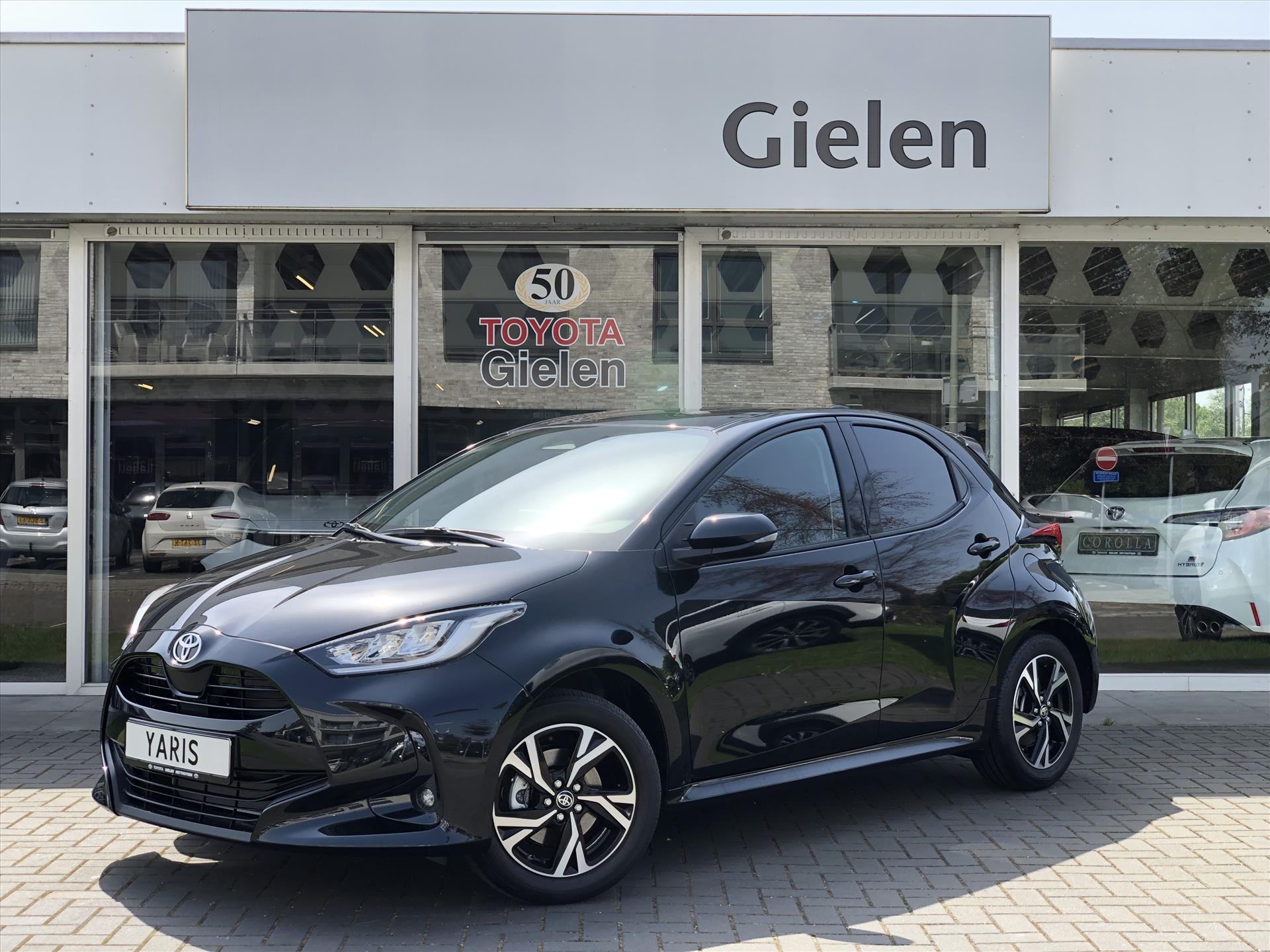 Toyota Yaris 1.5 Hybrid First Edition Plus | Nieuw model, Apple CarPlay/Android Auto,16 inch, Keyless, Stoel + Stuurverwarming 38194684-0.jpg | Autobedrijf Gielen