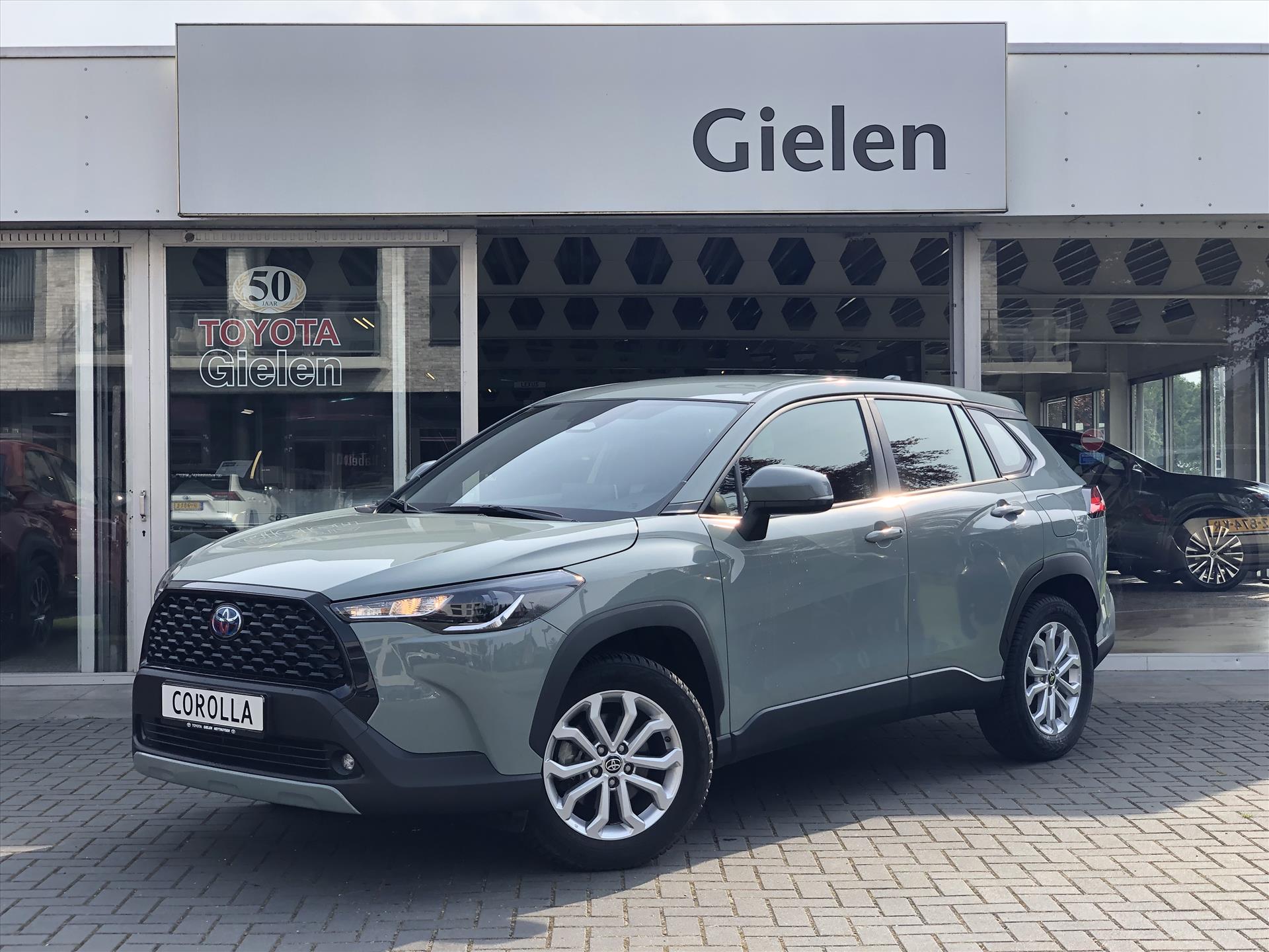 Toyota Corolla Cross 2.0 High Power Hybrid Active Plus | Stoel + Stuurverwarming, Smart connact, CarPlay, DAB 38310860-0.jpg | Autobedrijf Gielen