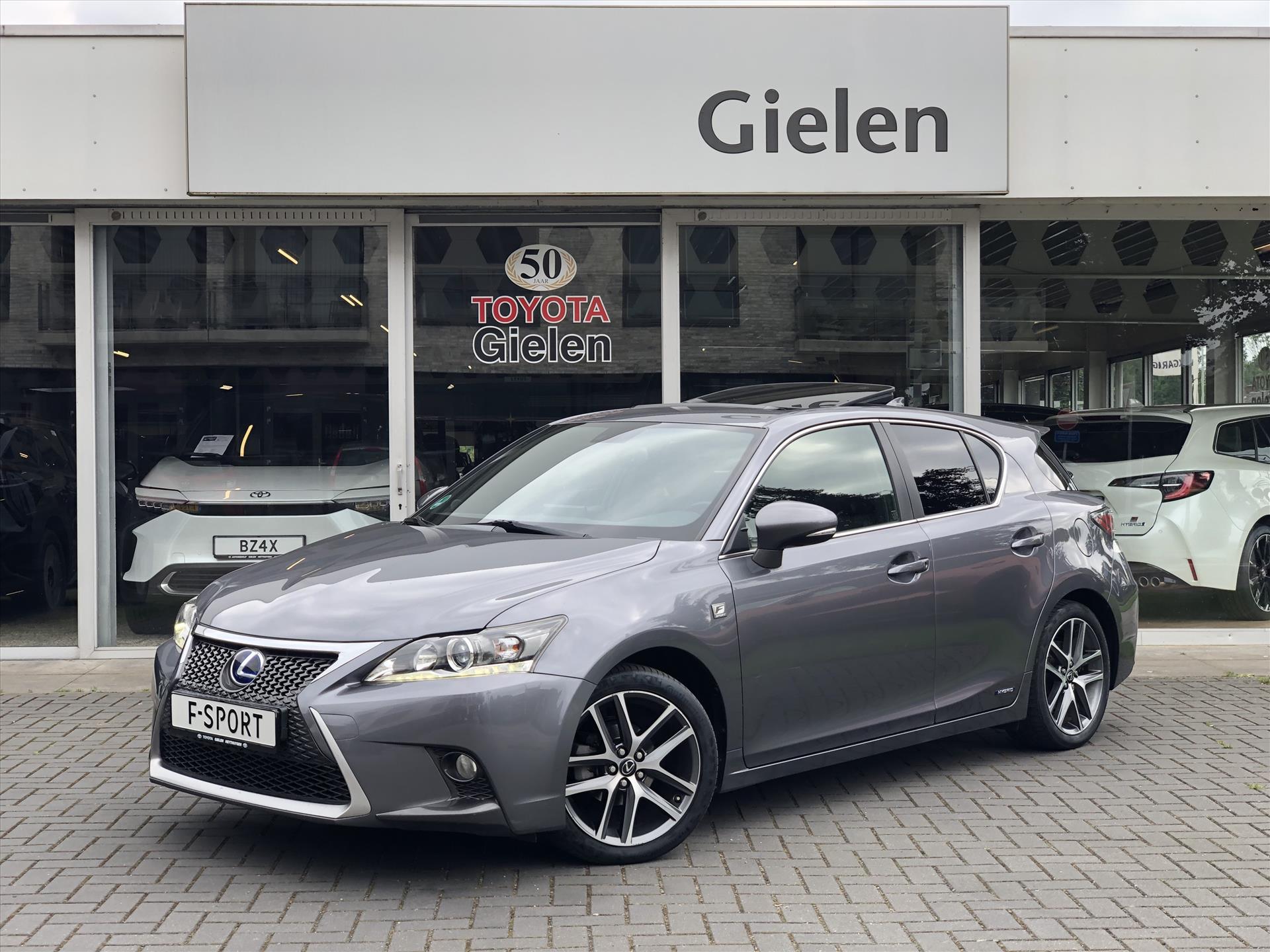 Lexus CT 200h F Sport Line | Schuifdak, Navigatie, Keyless, Half leer, Stoelverwarming, Parkeercamera, Privacy Glass 38539748-0.jpg | Autobedrijf Gielen