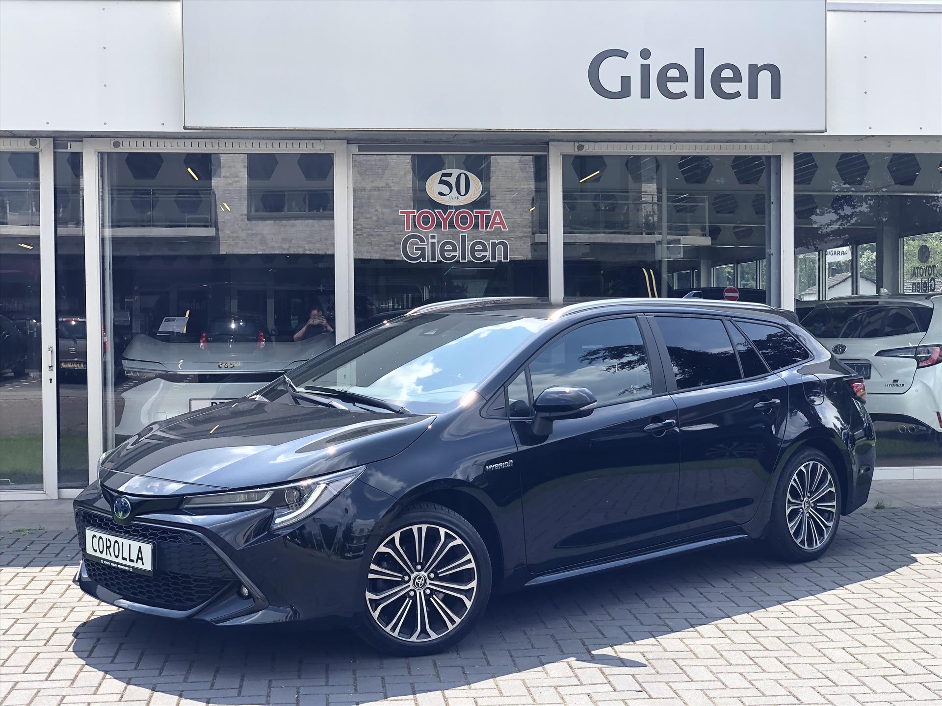 Toyota Corolla 2.0 Hybrid Style Plus | Dodehoekherkenning, Parkeersensoren, Stoel + Stuurverwarming, Keyless, 17 inch, CarPlay 38619706-0.jpg | Autobedrijf Gielen