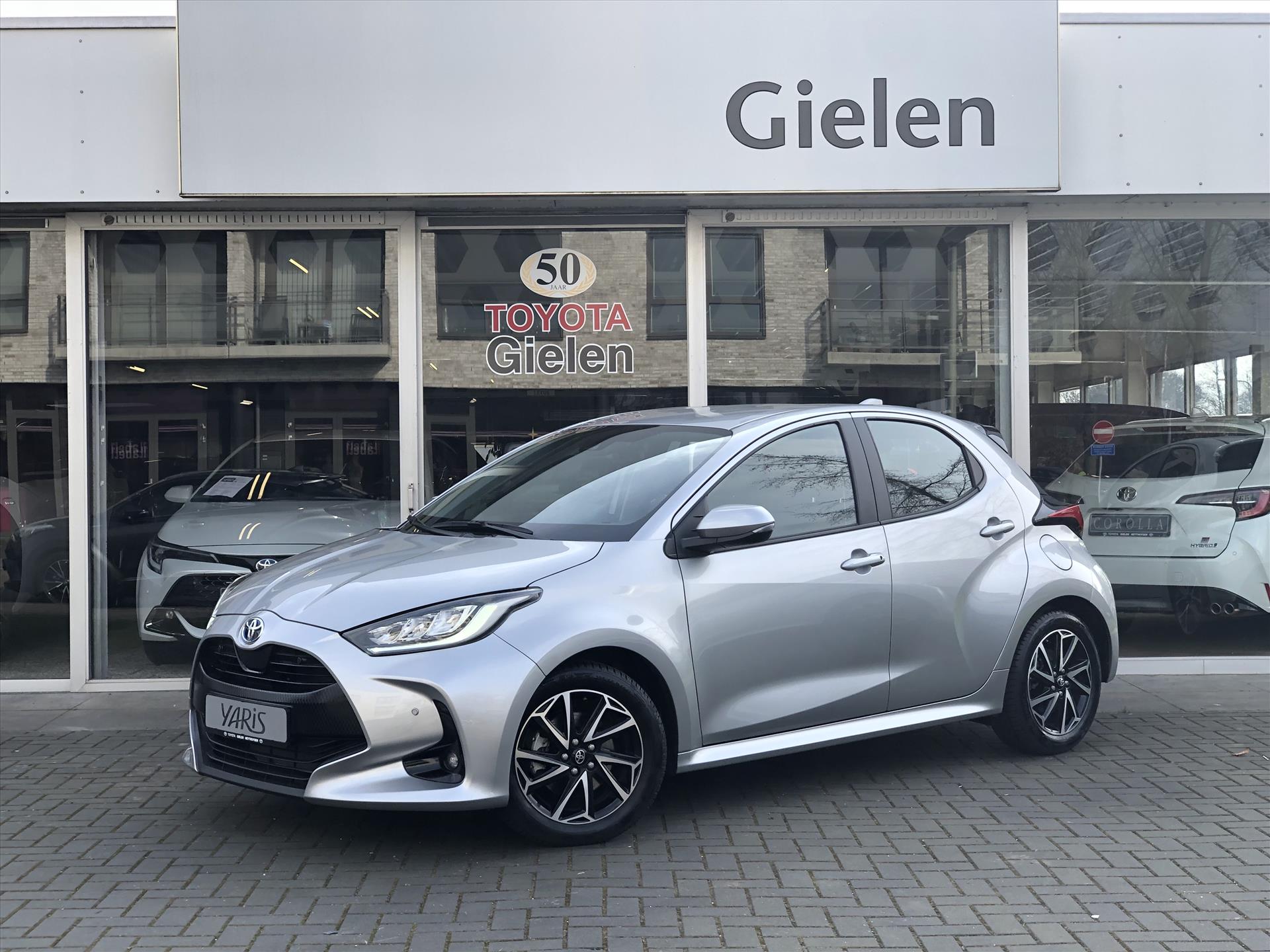 Toyota Yaris 1.5 Hybrid Dynamic Plus | Dodehoekherkenning, Parkeersensoren, Stoelverwarming, Keyless, Apple CarPlay/Android Auto, 16 inch 38852642-0.jpg | Autobedrijf Gielen