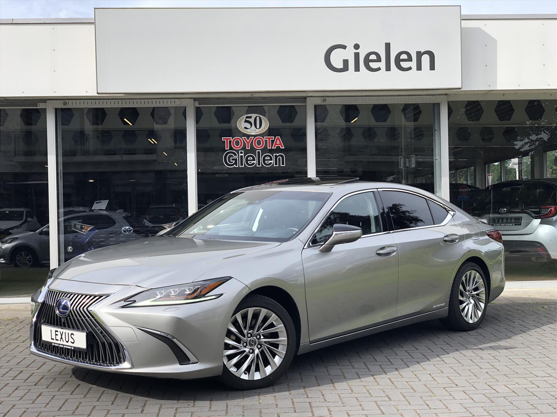 Lexus ES 300h President Line | Schuifdak, 360 Camera, Mark Levinson, Stuurverwarming, Stoelventilatie, Geheugenfunctie, Leer, Alle opties 38888554-0.jpg | Autobedrijf Gielen