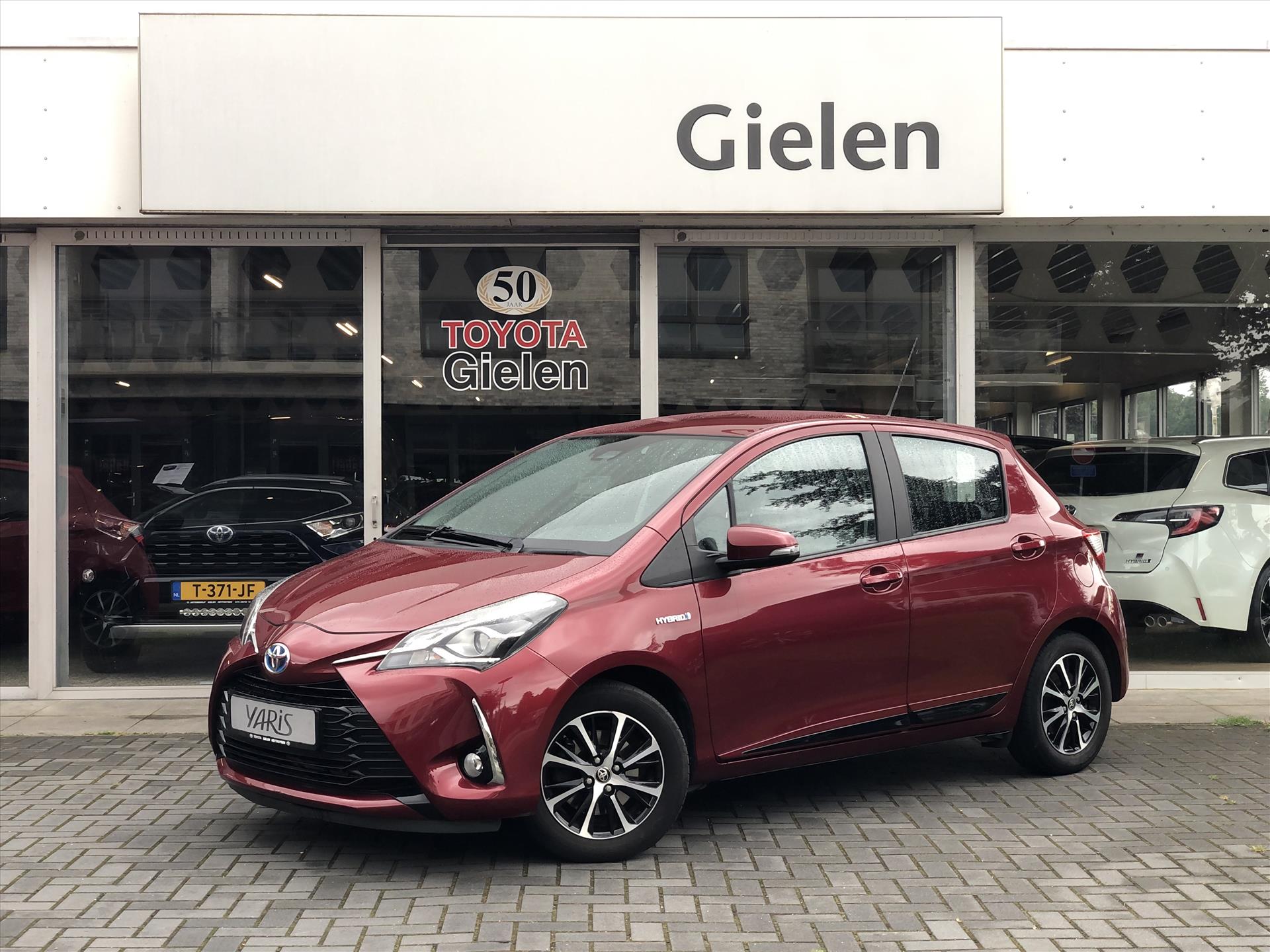 Toyota Yaris 1.5 Hybrid Dynamic | Navigatie, Keyless, Cruise control, Licht + Regensensor, Parkeercamera, Safety sense 38983351-0.jpg | Autobedrijf Gielen