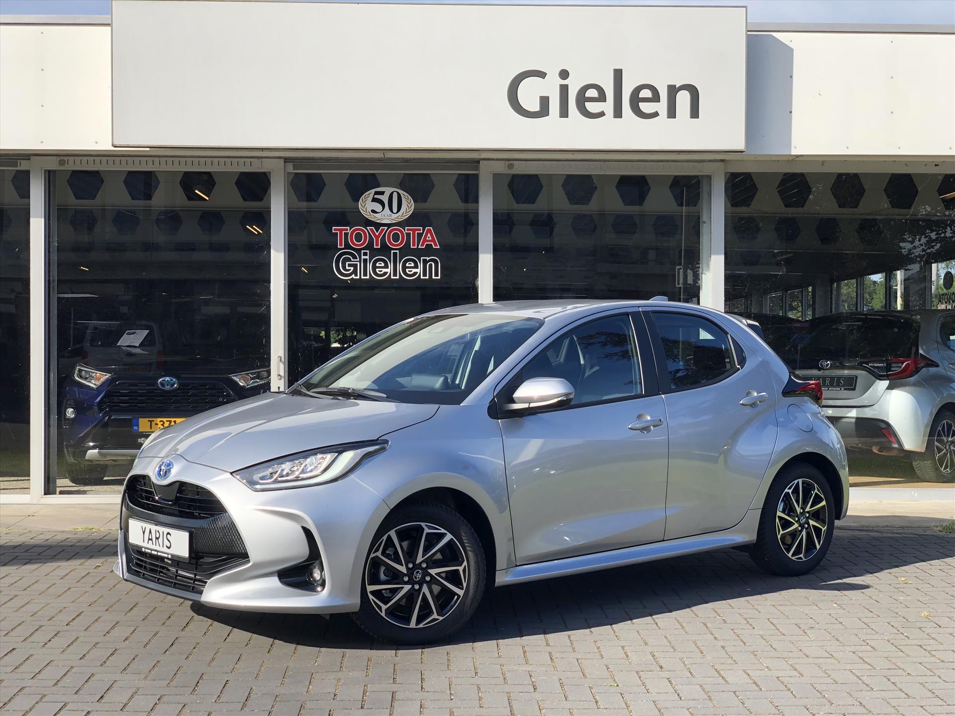 Toyota Yaris 1.5 Hybrid Dynamic | Apple CarPlay/Android, 16 inch, Parkeercamera, LED, Climate control, Adaptive cruise control 39139626-0.jpg | Autobedrijf Gielen