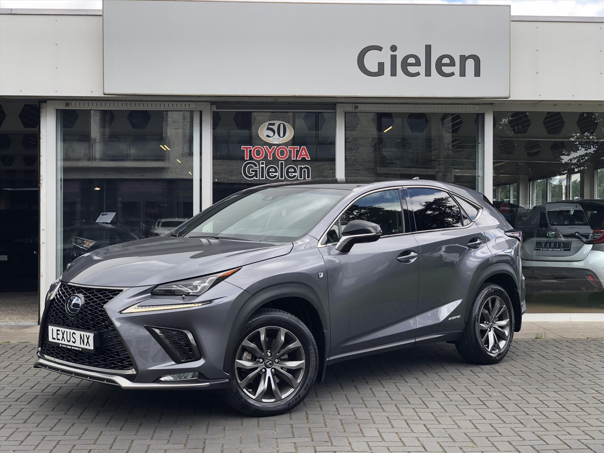 Lexus NX 300h AWD F Sport Line Premium | Panoramadak, Mark Levinson, Head up display, Stoelventilatie, Geheugenfunctie, Facelift, Alle op 39202140-0.jpg | Autobedrijf Gielen