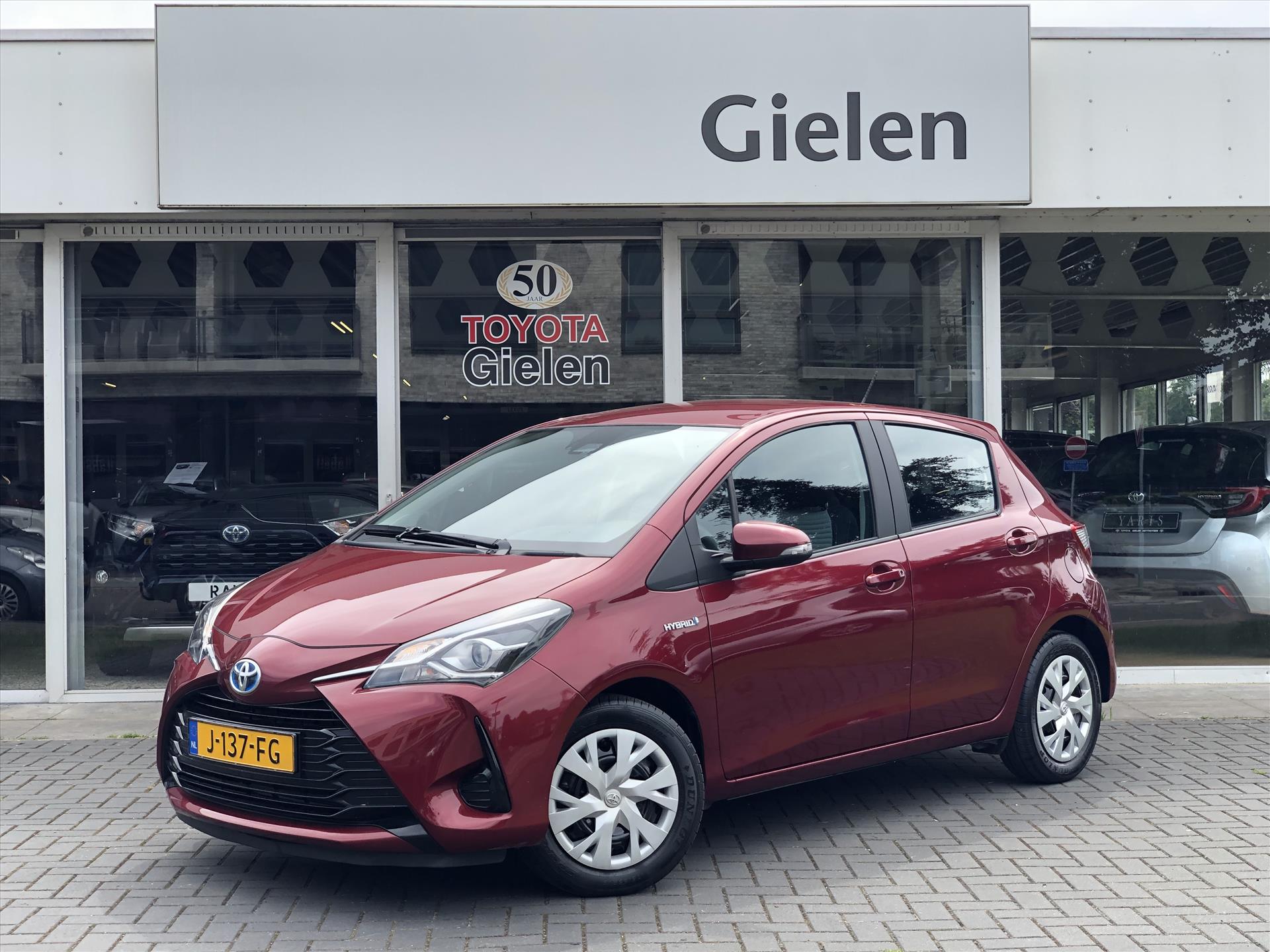Toyota Yaris 1.5 Hybrid Active Plus | Eerste eigenaar, Navigatie, Parkeercamera, Bluetooth, Cruise control 39263903-0.jpg | Autobedrijf Gielen