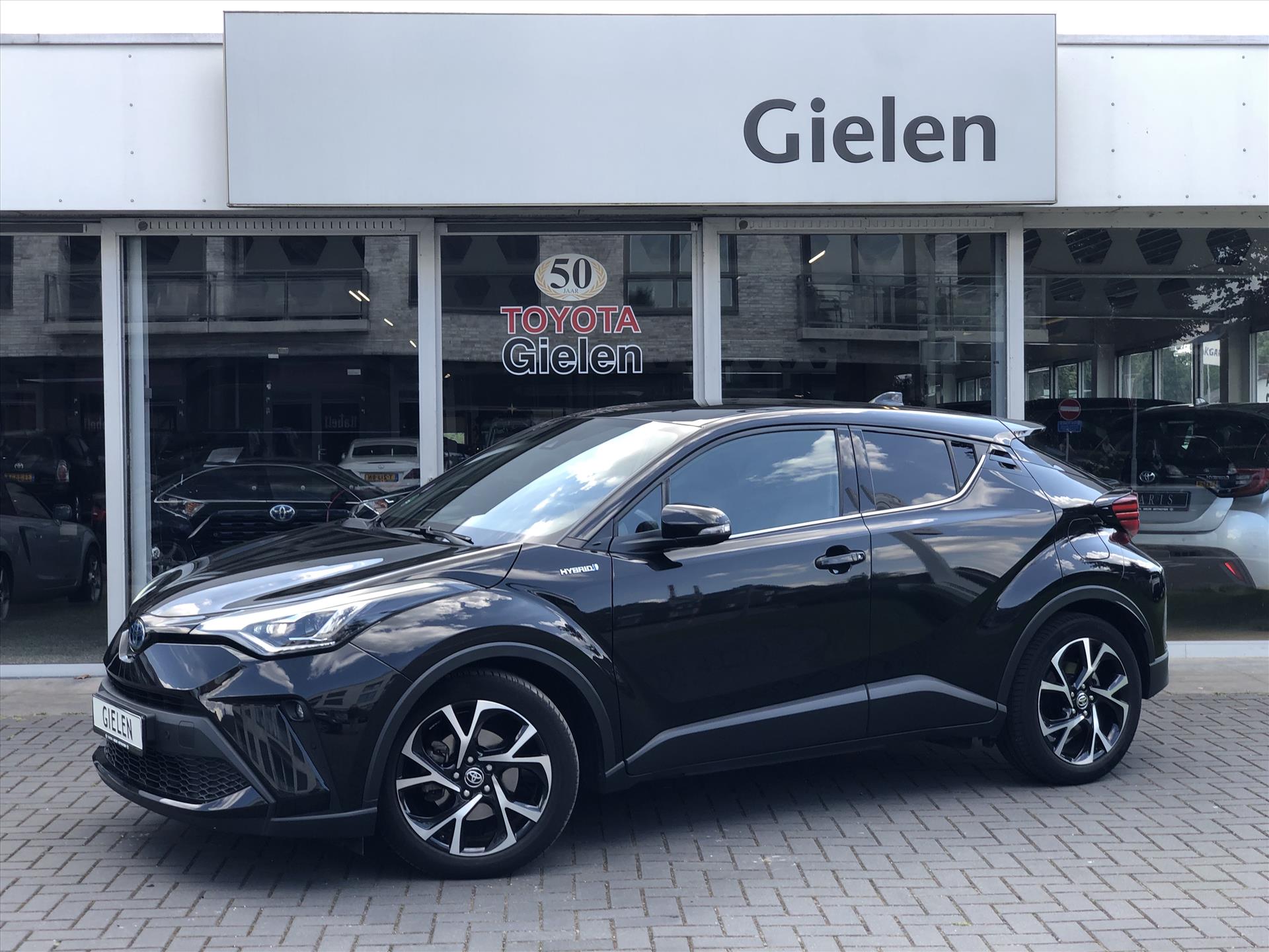 Toyota C-HR 1.8 Hybrid First Edition | Eerste eigenaar, JBL, Dodehoekherkenning, LED, Stoelverwarming, CarPlay, Parkeersensoren, BTW Auto 39328077-0.jpg | Autobedrijf Gielen
