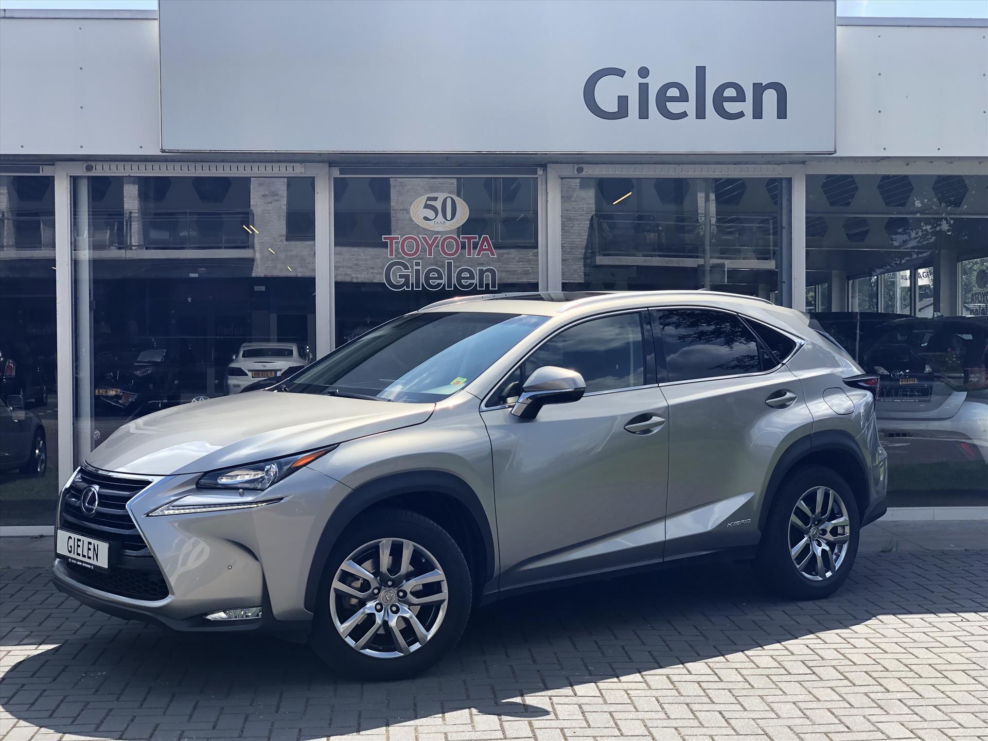 Lexus NX 300h AWD Luxury Line | Schuifdak, 18inch, Leer, Stoelverwarming, Parkeersensoren, Keyless, Navigatie, LED 39330184-0.jpg | Autobedrijf Gielen