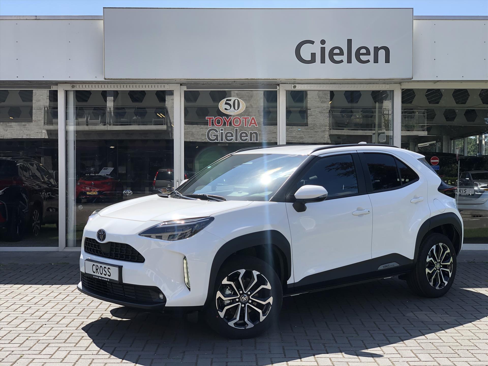 Toyota Yaris Cross 1.5 Hybrid 130PK First Edition Plus | Stoel + Stuurverwarming, Apple CarPlay, Keyless, 17inch, Groot scherm 39468202-0.jpg | Autobedrijf Gielen