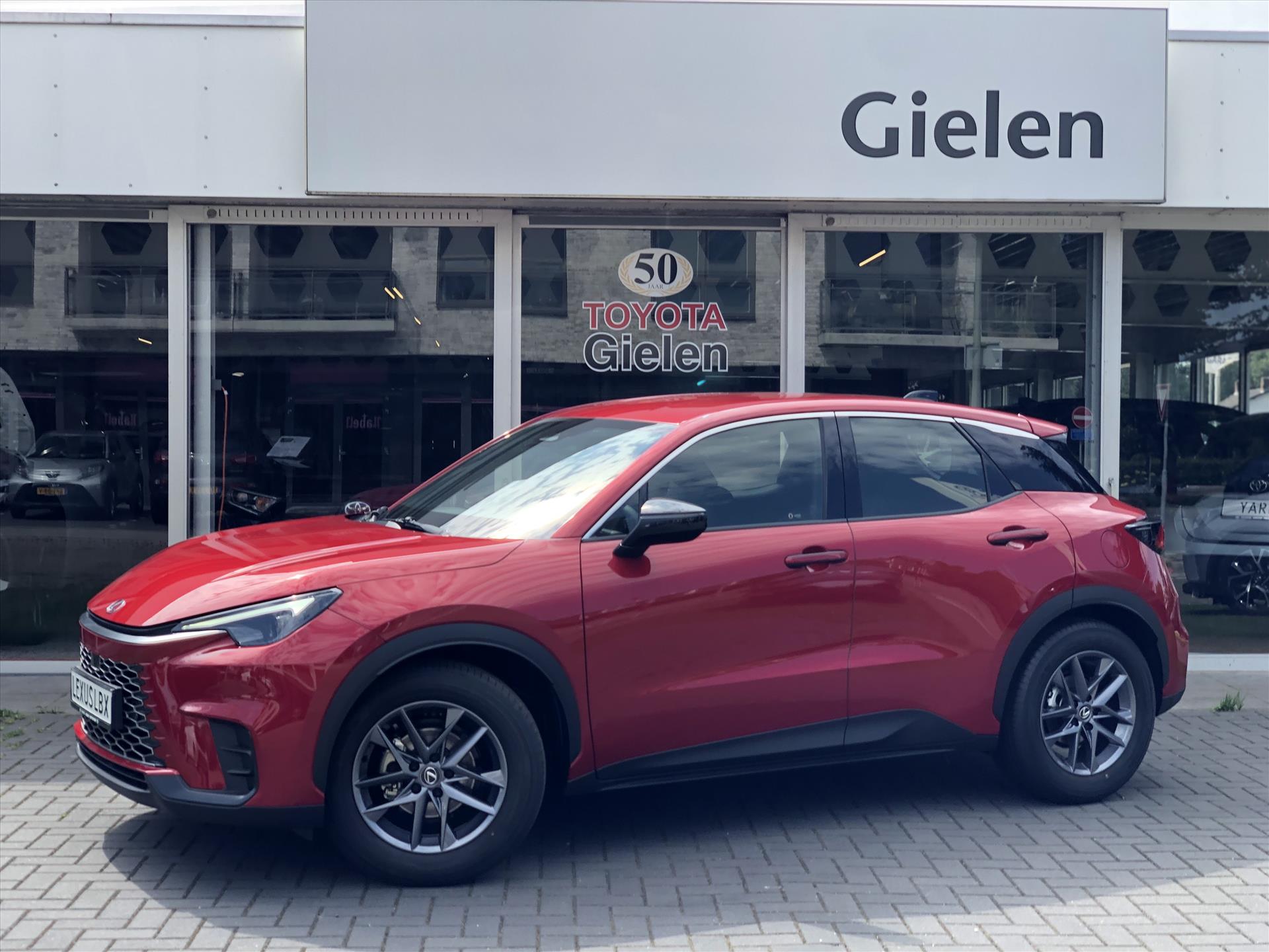 Lexus LBX 1.5 Hybrid 136pk CVT Comfort & Safety Pack | Dodehoekherkenning, Parkeersensoren, Keyless, Stoelverwarming 39468282-0.jpg | Autobedrijf Gielen