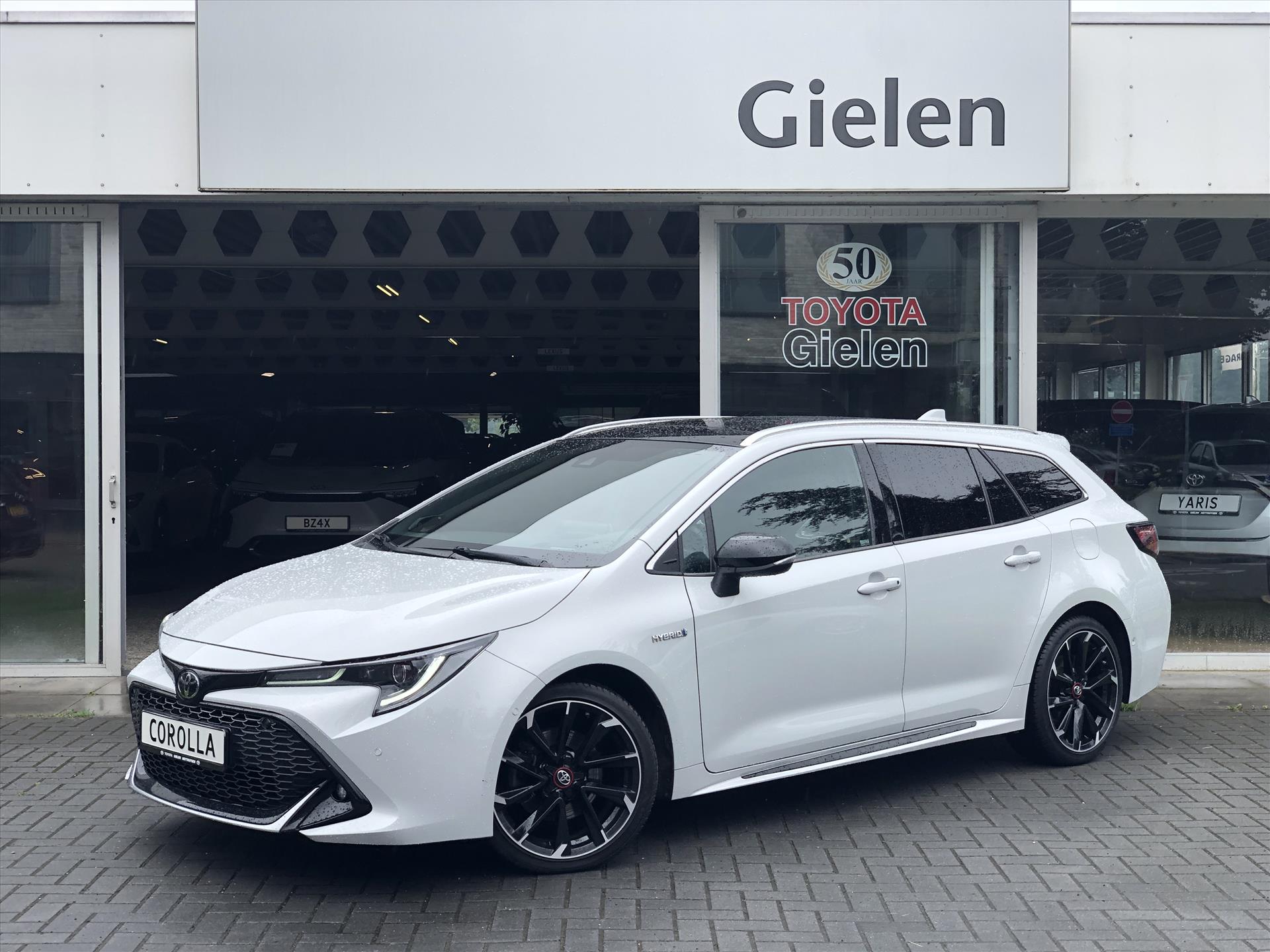 Toyota Corolla 2.0 Hybrid GR Sport Plus | Panoramadak, Head up display, JBL, Dodehoekherkenning, Parkeersensoren, Full options! 39499417-0.jpg | Autobedrijf Gielen