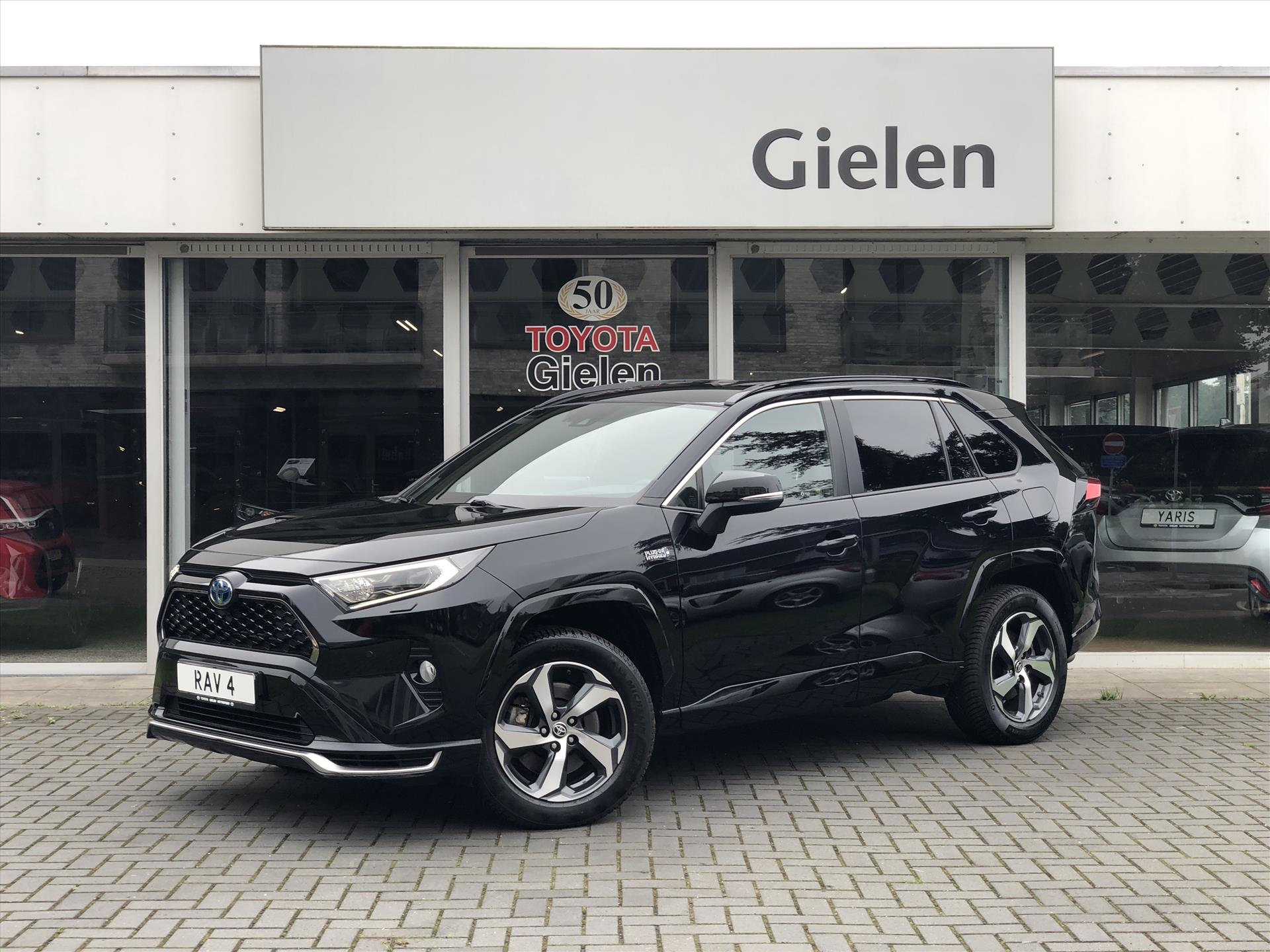 Toyota RAV4 2.5 Plug-in Hybrid AWD Style Plus | Head up display, Dodehoekherkenning, Stoel + Stuurverwarming, Navigatie, CarPlay, 4X4 39511319-0.jpg | Autobedrijf Gielen