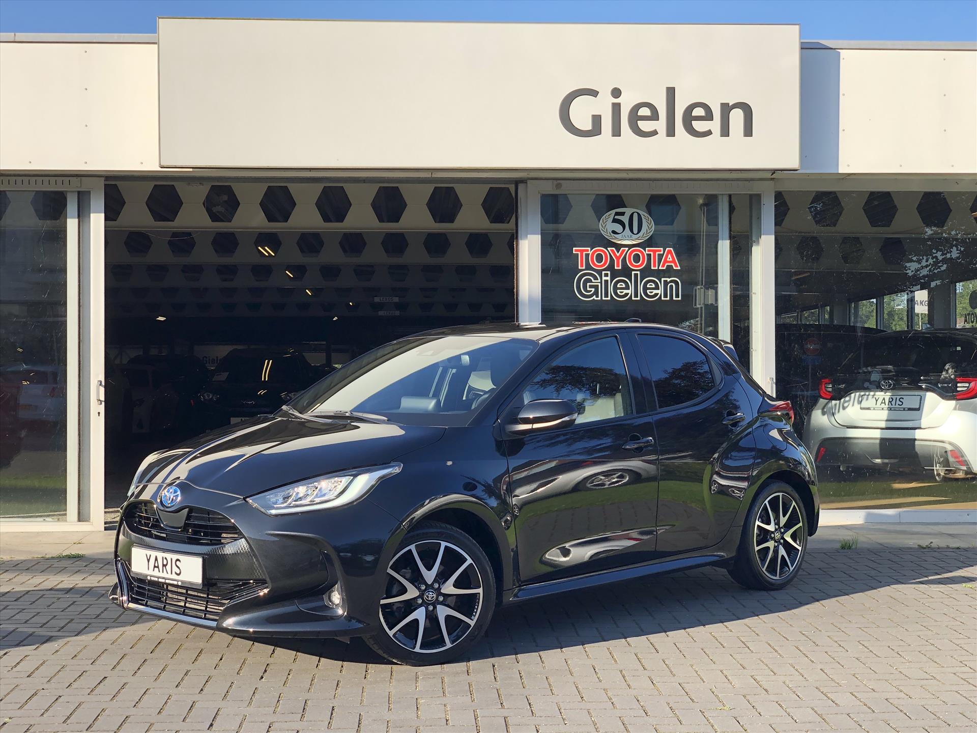 Toyota Yaris 1.5 Hybrid Style | Head up display, 17 inch, Smart Connect, Keyless, Lendensteun, Privacy glass, Stoel + Stuurverwarming 39633271-0.jpg | Autobedrijf Gielen