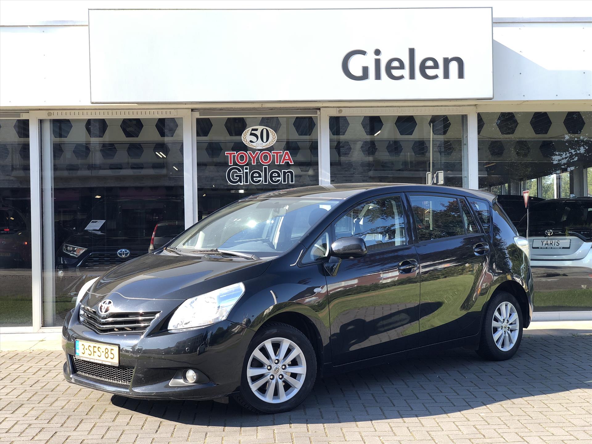 Toyota Verso 1.8 VVTI Dynamic Plus | Panoramadak, Trekhaak, Climate control, Cruise control, Lichtmetalen velgen 39736406-0.jpg | Autobedrijf Gielen