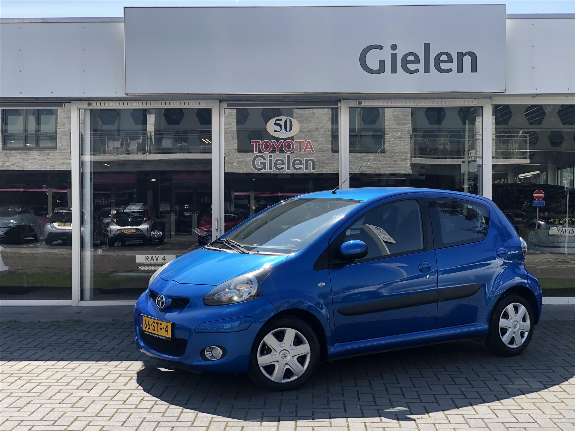 Toyota Aygo 1.0 VVT-i 5D Automaat Comfort Navigator | Airconditioning, Elektrische ramen, Centrale deurvergrendeling, Top onderhouden 39908146-0.jpg | Autobedrijf Gielen