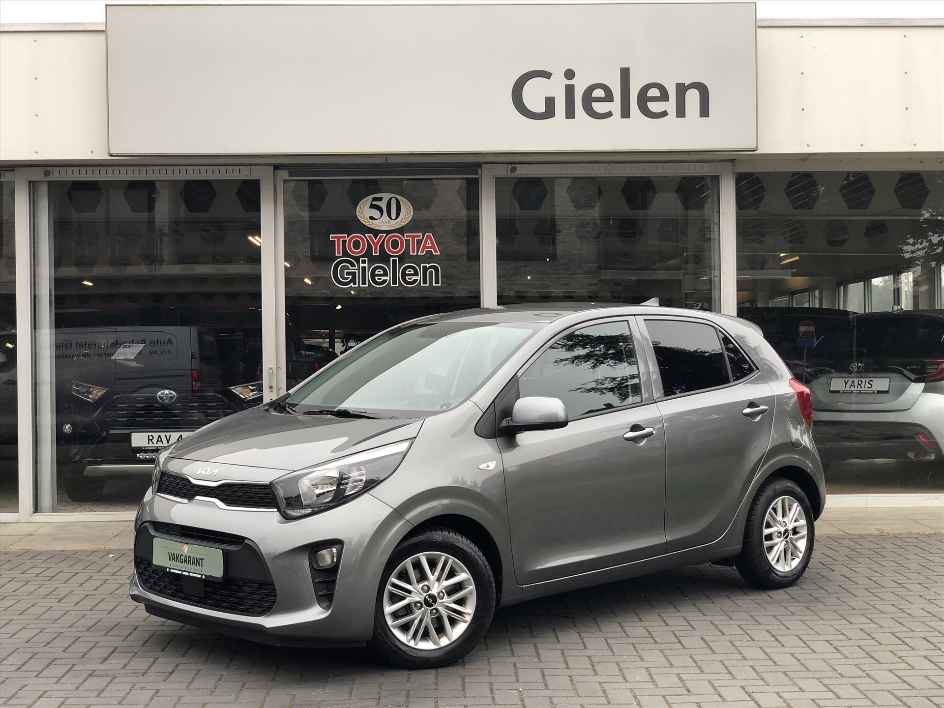 Kia Picanto 1.0 Dream Team | Navigatie, Apple CarPlay/Android Auto, Stoel + Stuurverwarming, Parkeercamera, Lichtmetalen velgen 40095555-0.jpg | Autobedrijf Gielen