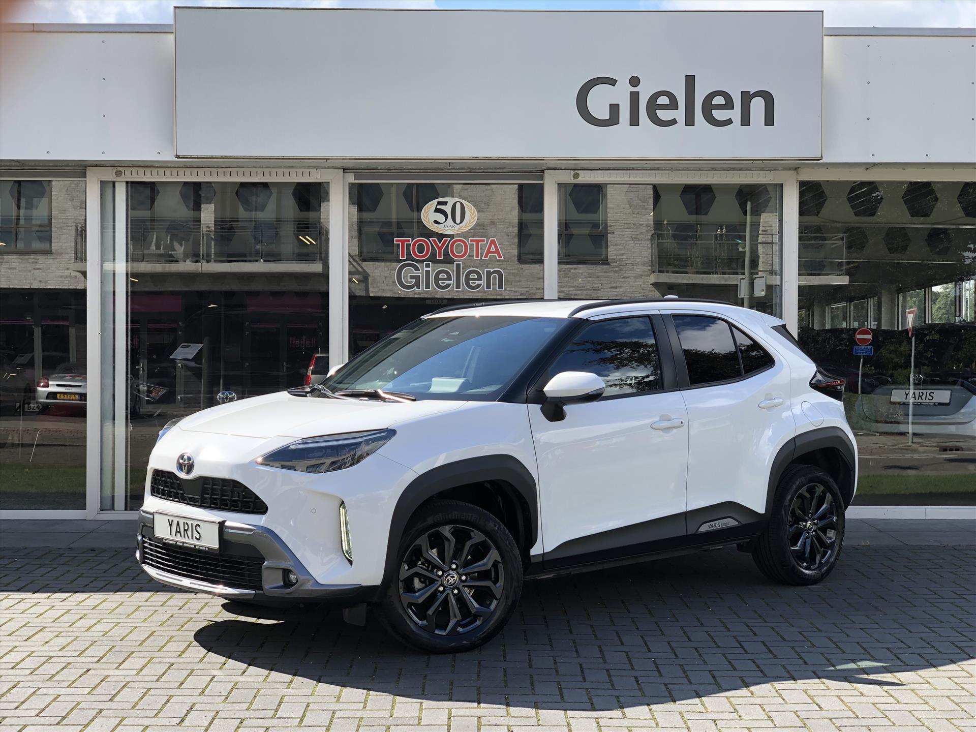 Toyota Yaris Cross 1.5 Full Hybrid Explore | Eerste eigenaar, Smart Connect, Parkeersensoren, Keyless, Stoelverwarming, CarPlay, 40196548-0.jpg | Autobedrijf Gielen