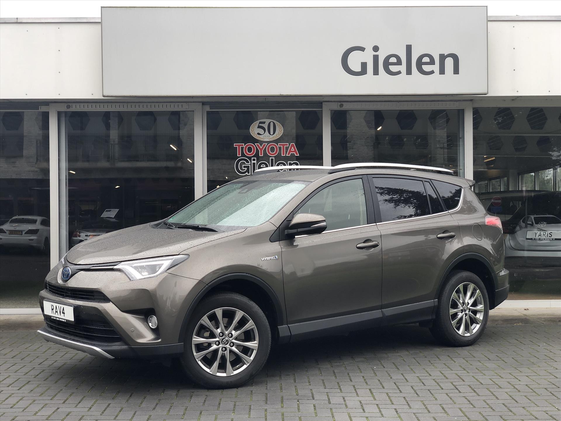 Toyota RAV4 2.5 Hybrid Style | Trekhaak, Navigatie, Dodehoekherkenning, Stoelverwarming, Parkeersensoren, 18 inch, Keyless 40449947-0.jpg | Autobedrijf Gielen