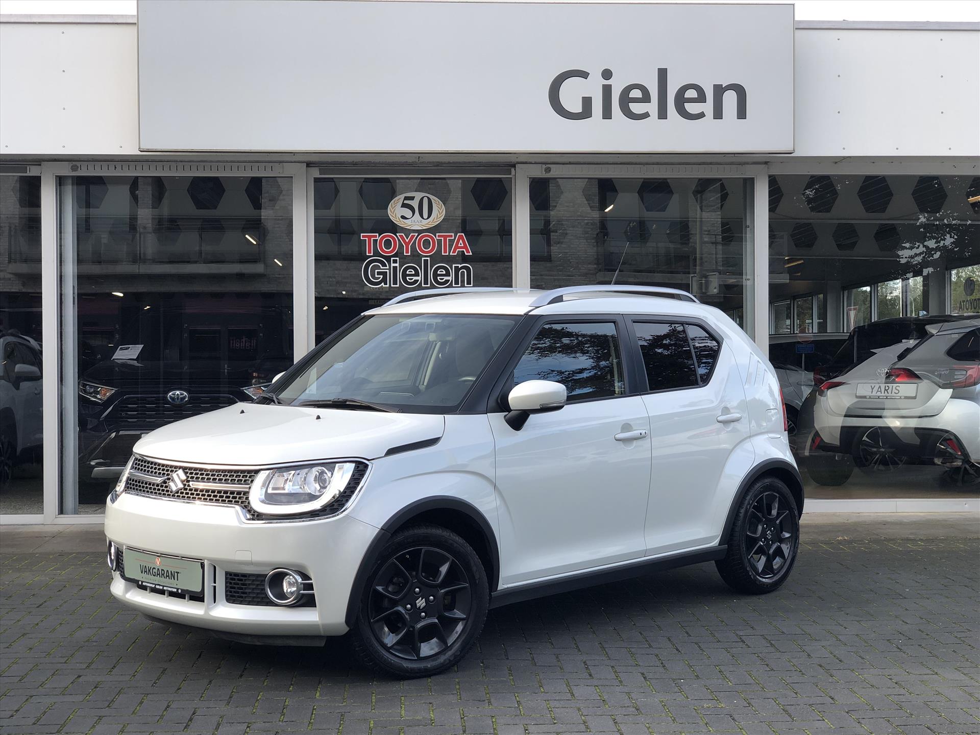 Suzuki Ignis 1.2 Automaat Stijl | Trekhaak, Navigatie, Parkeersensoren, Stoelverwarming, Keyless, Camera, Fijne instap! 40676798-0.jpg | Autobedrijf Gielen