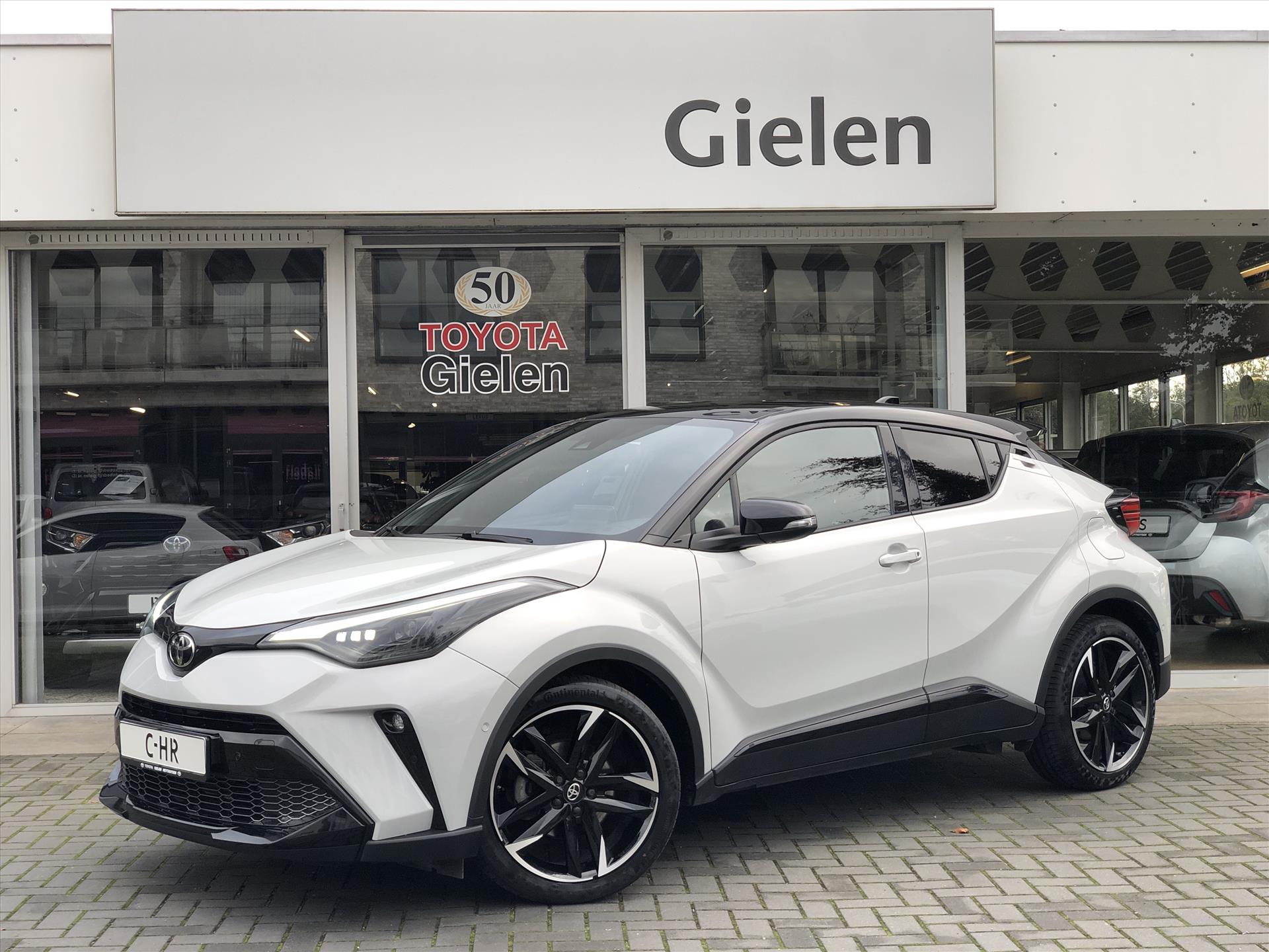 Toyota C-HR 1.8 Hybrid GR Sport | Nieuwe multimedia, Dodehoekherkenning, 19inch, Parkeersensoren, Keyless, CarPlay 40742232-0.jpg | Autobedrijf Gielen