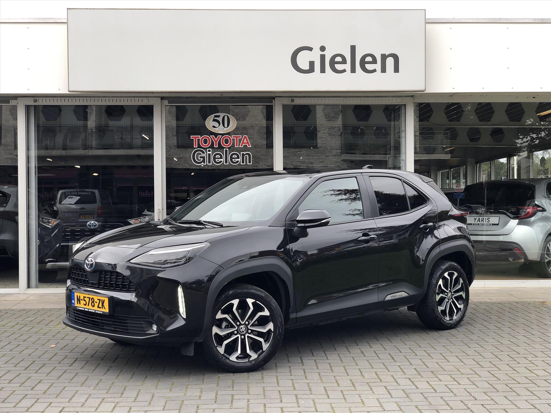 Toyota Yaris Cross 1.5 Hybrid Dynamic | Trekhaak, Apple CarPlay/Android Auto, 17 inch, Keyless, Privacy Glass, Parkeercamera 40766981-0.jpg | Autobedrijf Gielen
