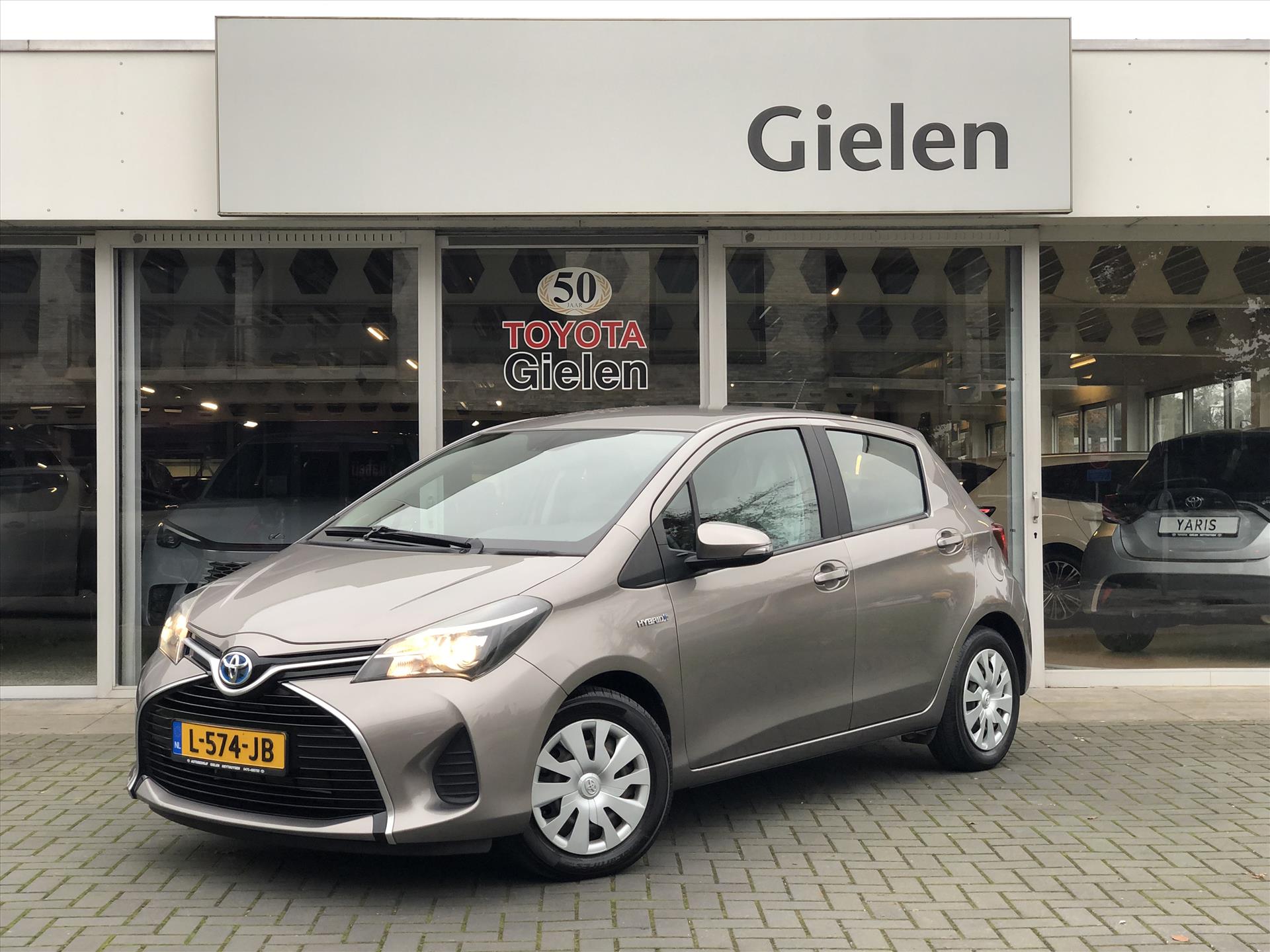 Toyota Yaris 1.5 Full Hybrid Aspiration | Keyless, Parkeercamera, Cruise control, Climate control, Bluetooth 41193504-0.jpg | Autobedrijf Gielen