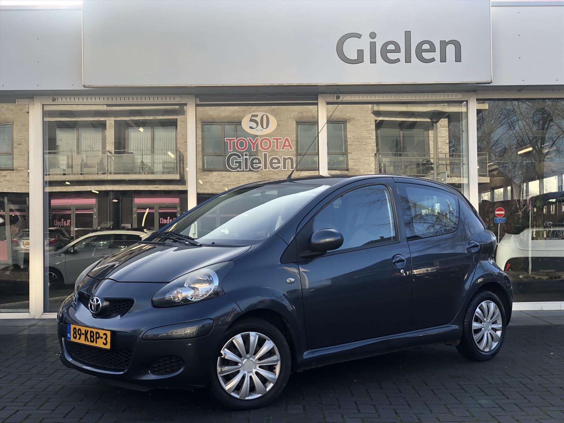 Toyota Aygo 1.0 VVT-I 5DRS Comfort | Airconditioning, Centrale deurvergrendeling, Elektrische ramen, Radio/CD-Speler 41926143-0.jpg | Autobedrijf Gielen