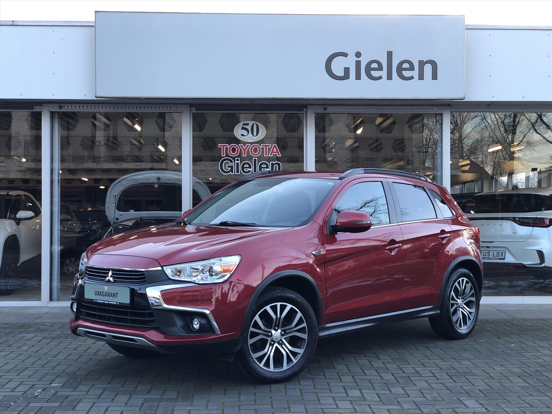 Mitsubishi ASX 1.6 117pk ClearTec Intro edition | Trekhaak, Lichtmetalen velgen, Cruise control, Climate control, Stuurbediening 42308912-0.jpg | Autobedrijf Gielen