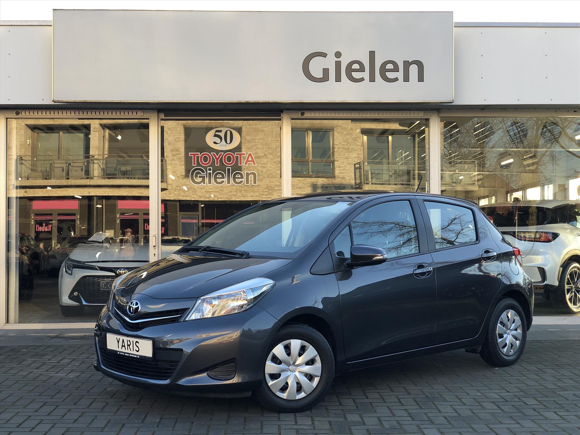 Toyota Yaris 1.0 VVT-i Aspiration | Unieke KM stand, Parkeercamera, Airconditioning, Centrale deurvergrendeling, Bluetooth 42608708-0.jpg | Autobedrijf Gielen