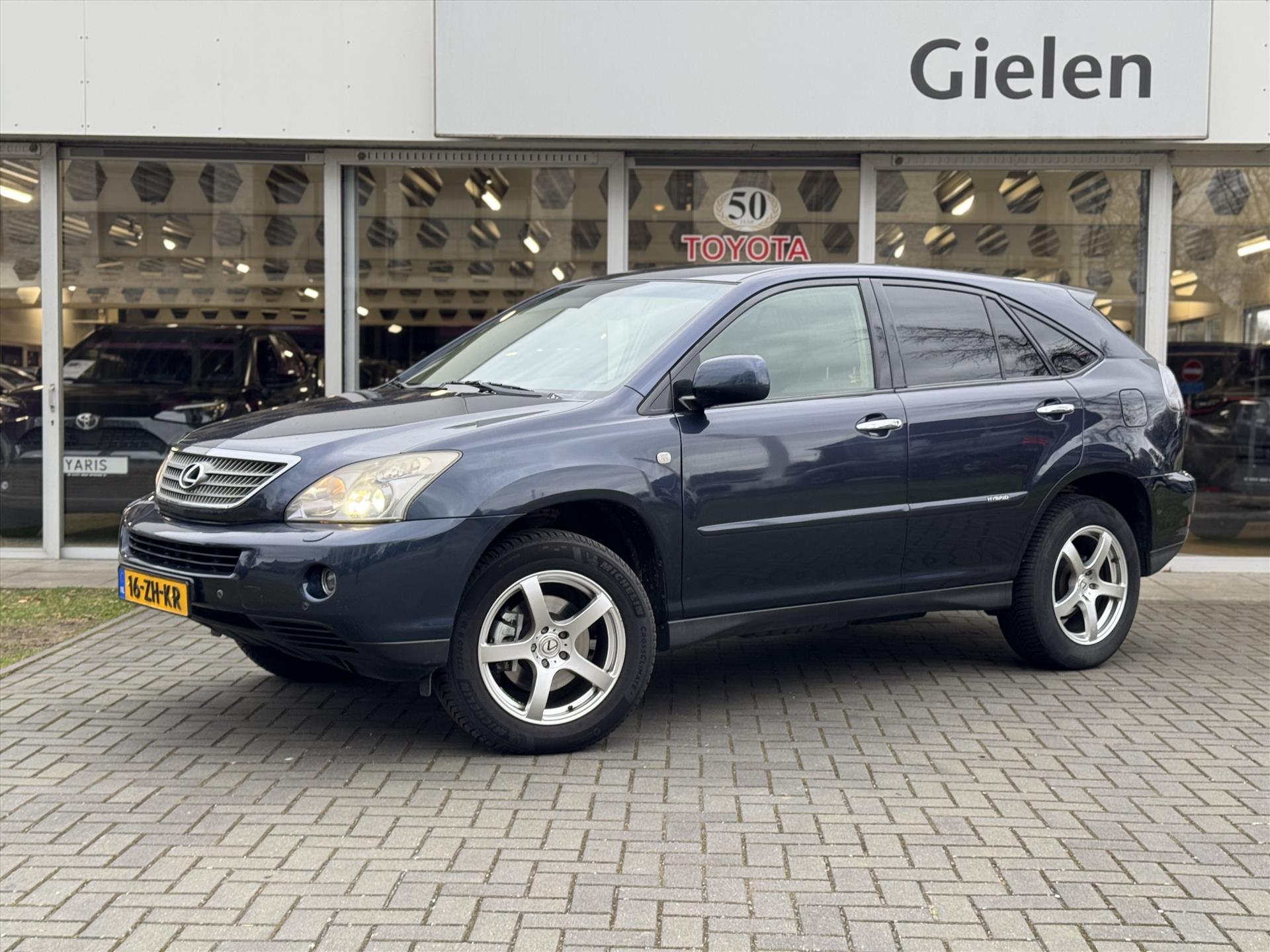 Lexus RX 400H 3.3 V6 AUT Executive | Leer, Geheugenfunctie, Elektrische achterklep, Stoelverwarming, Navigatie 42679008-0.jpg | Autobedrijf Gielen