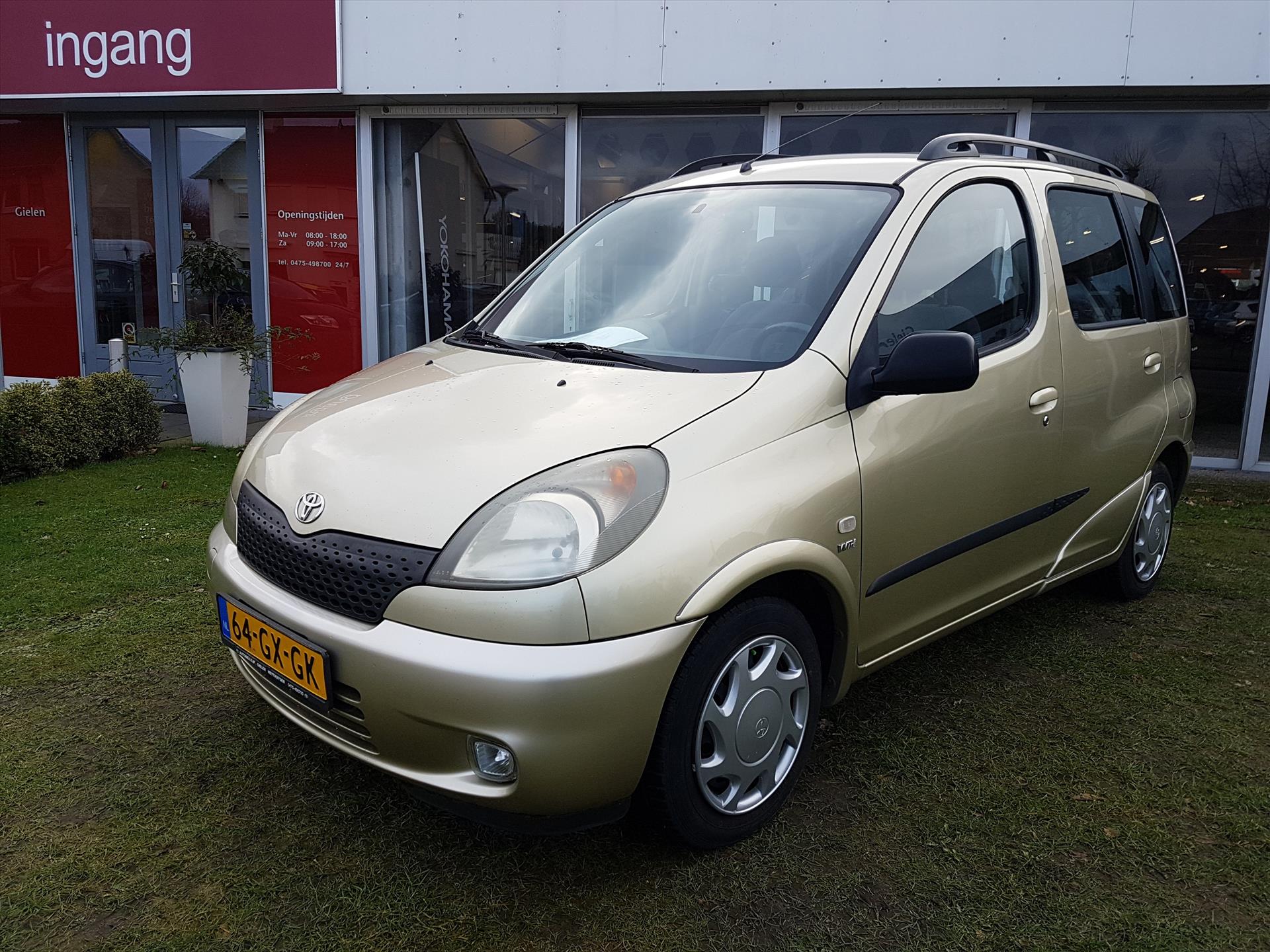 Toyota Yaris Verso 1.3 VVT-i Automaat Sol | Airconditioning, Trekhaak, Radio/CD-Speler, Elektrische ramen, Meeneemprijs incl. nieuwe APK! 42780525-0.jpg | Autobedrijf Gielen