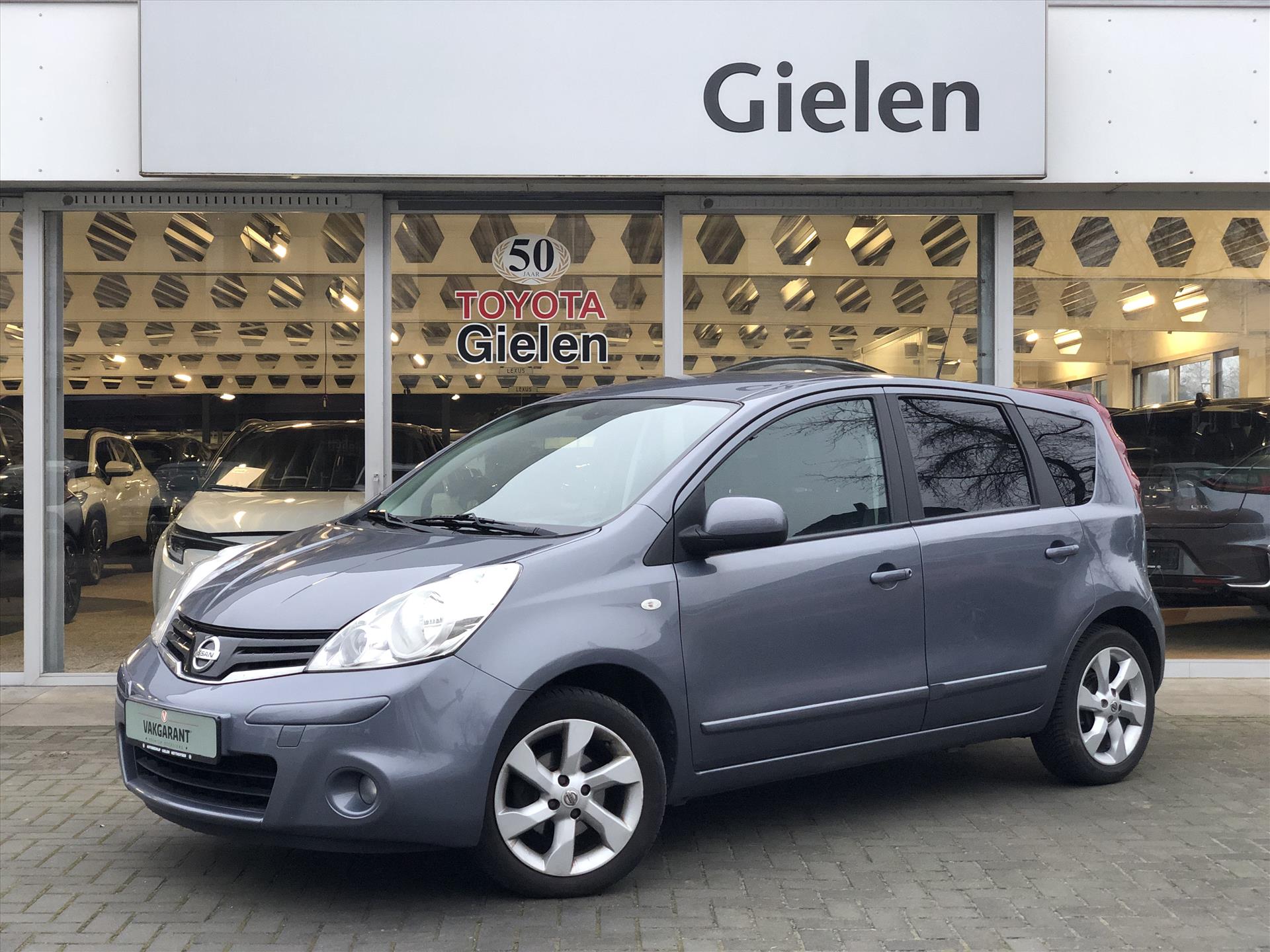 Nissan Note 1.4 Life | Trekhaak, Cruise control, Privacy glass, Lichtmetalen velgen, Radio/CD-Speler, Airconditioning 42814930-0.jpg | Autobedrijf Gielen