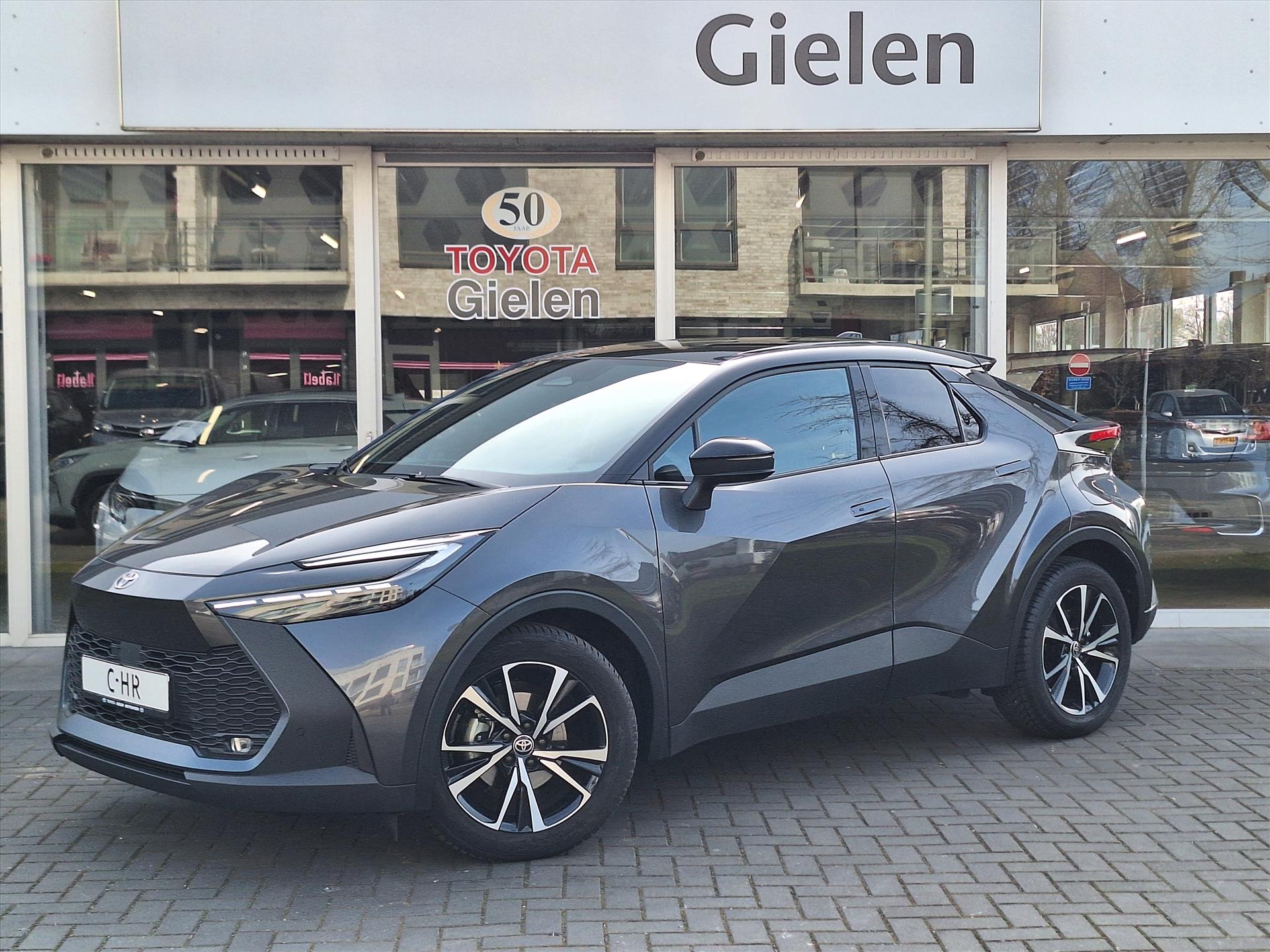 Toyota C-HR 1.8 Hybrid First Edition | Groot scherm, Dodehoekherkenning, Stoel + Stuurverwarming, Elektrische achterklep 44326494-0.jpg | Autobedrijf Gielen