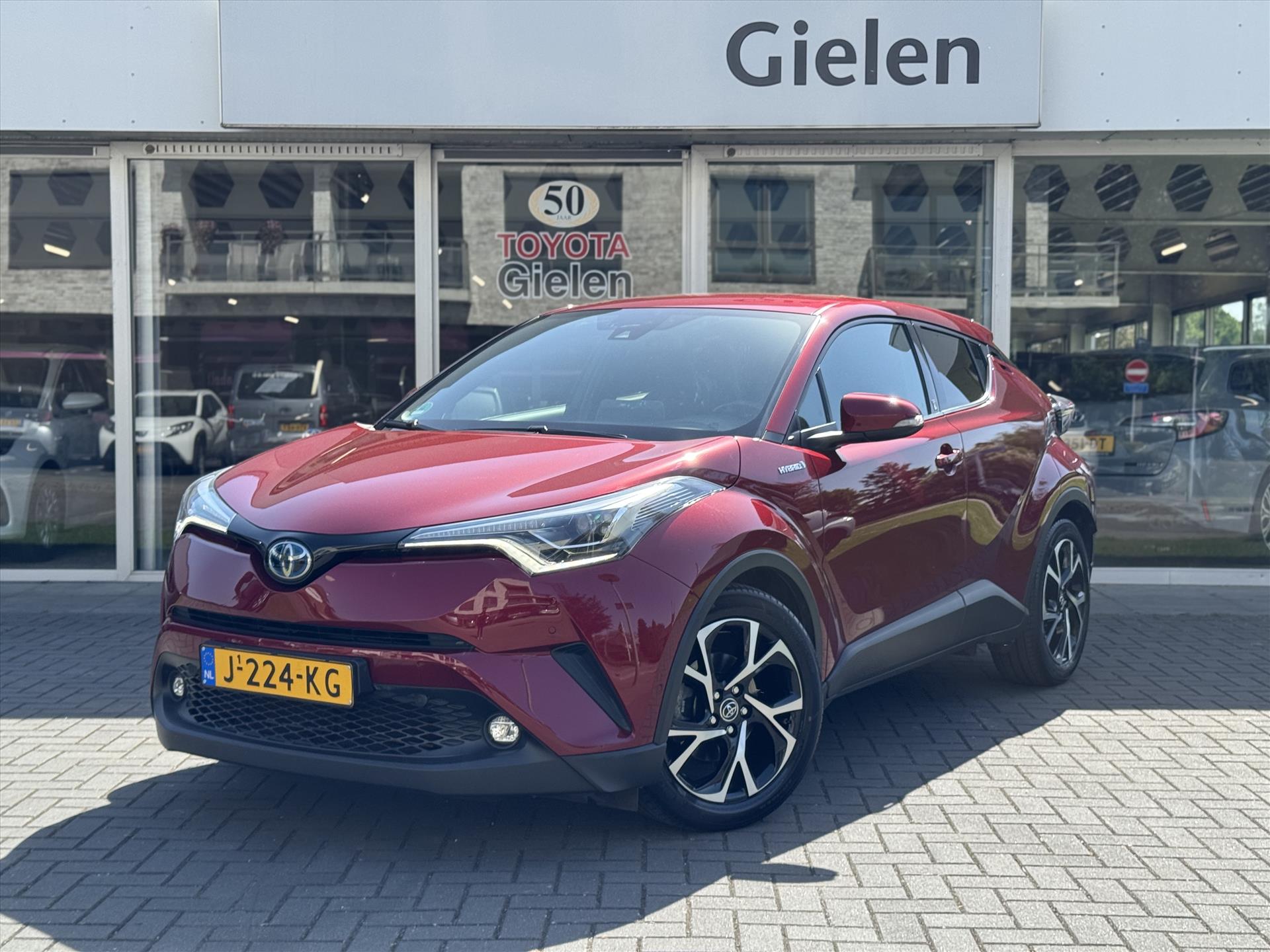 Toyota C-HR 1.8 Hybrid Style Plus | LED pakket, Navigatie, Dodehoekherkenning, Parkeersensoren, Keyless, Stoel + Stuurverwarming 44626501-0.jpg | Autobedrijf Gielen